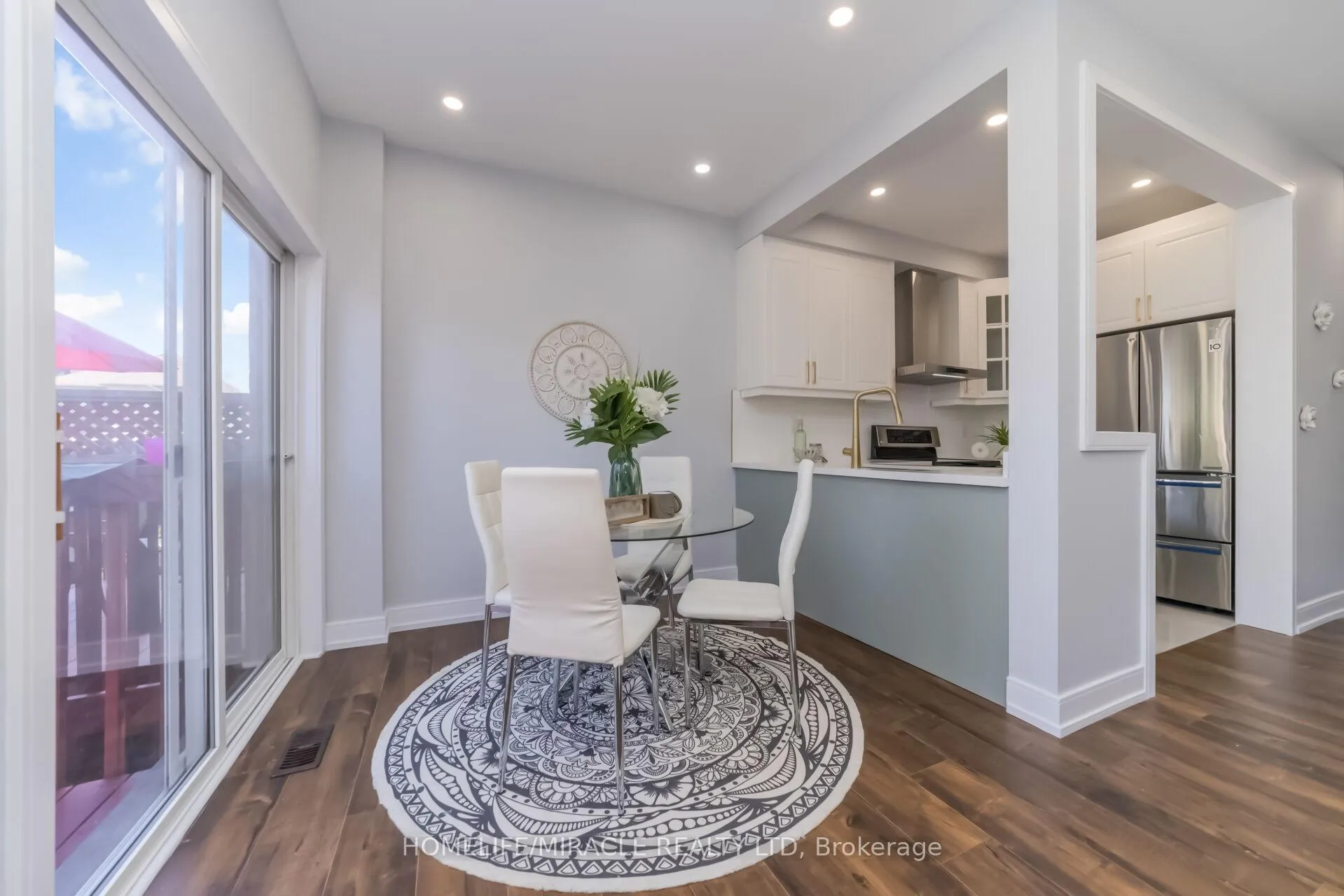 Photo 12 of 5 Cherryplum Way, Brampton, Bramalea North Industrial — HOMEH