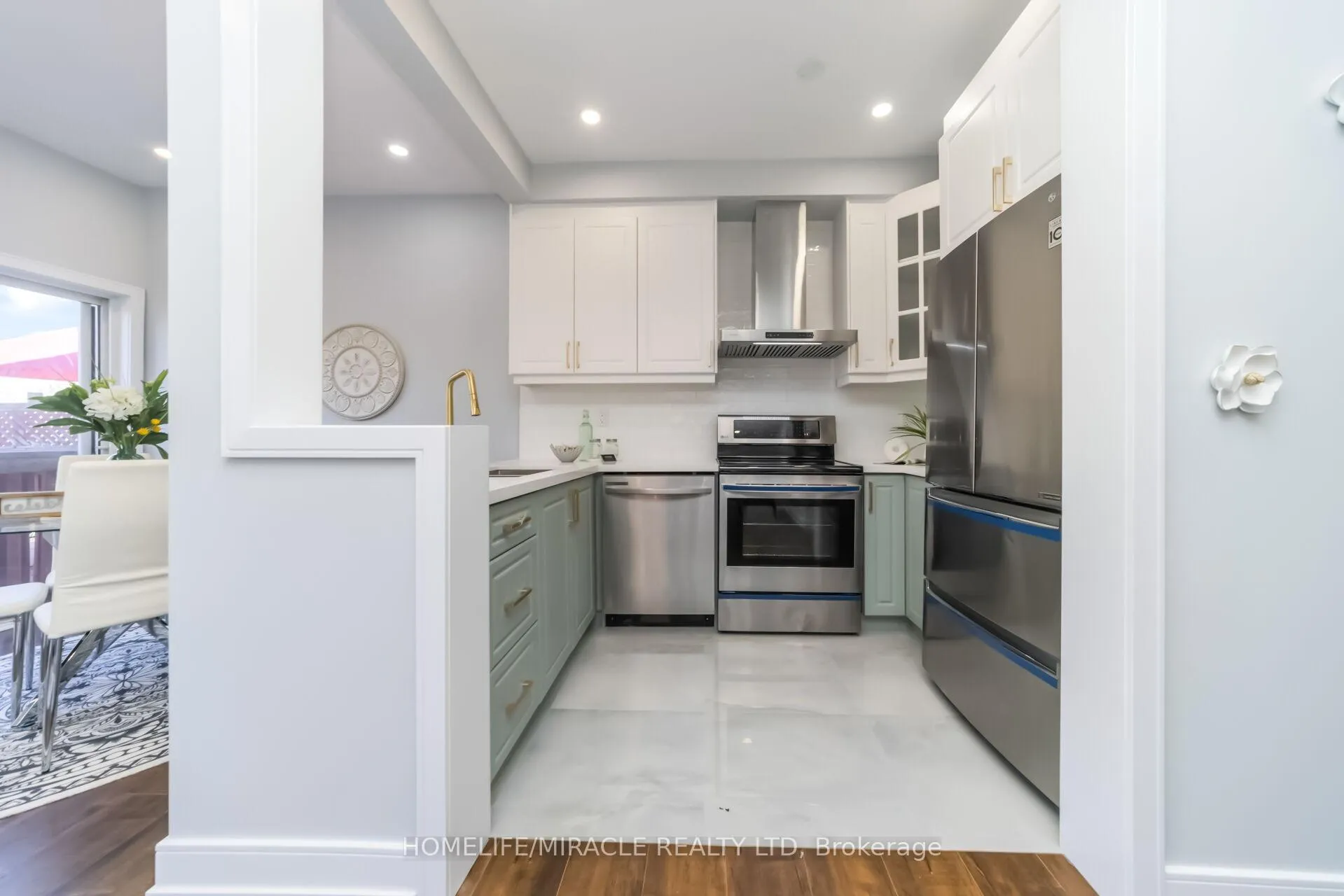 Photo 16 of 5 Cherryplum Way, Brampton, Bramalea North Industrial — HOMEH