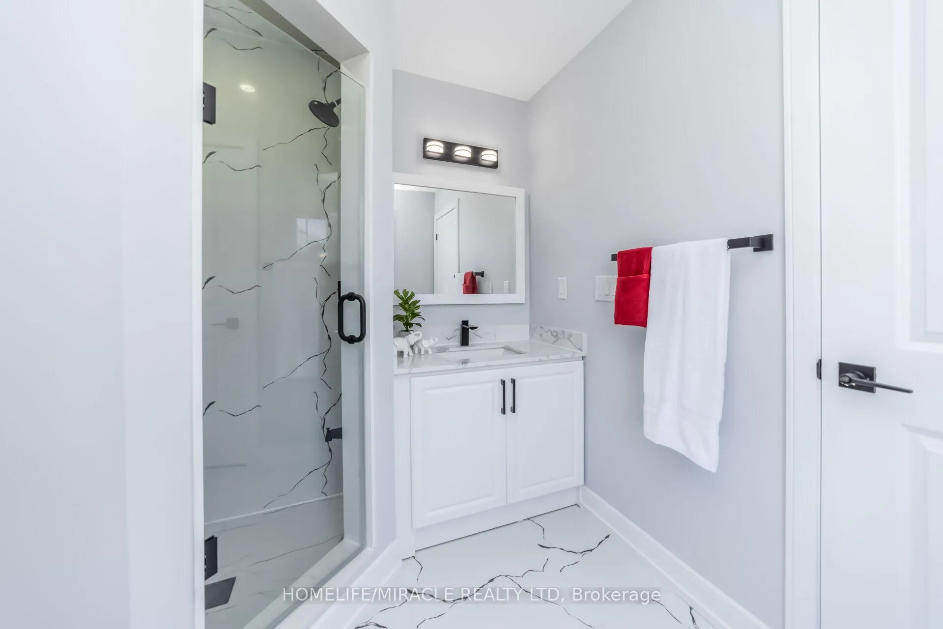 Photo 26 of 5 Cherryplum Way, Brampton, Bramalea North Industrial — HOMEH