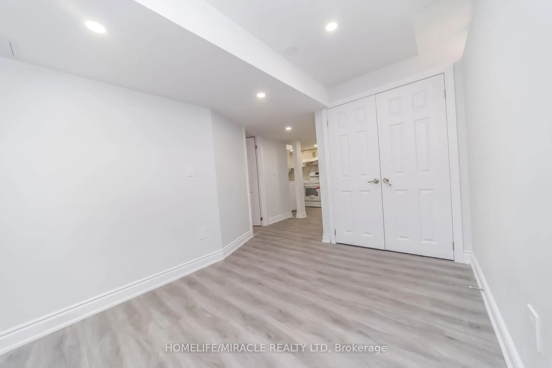 Photo 42 of 5 Cherryplum Way, Brampton, Bramalea North Industrial — HOMEH
