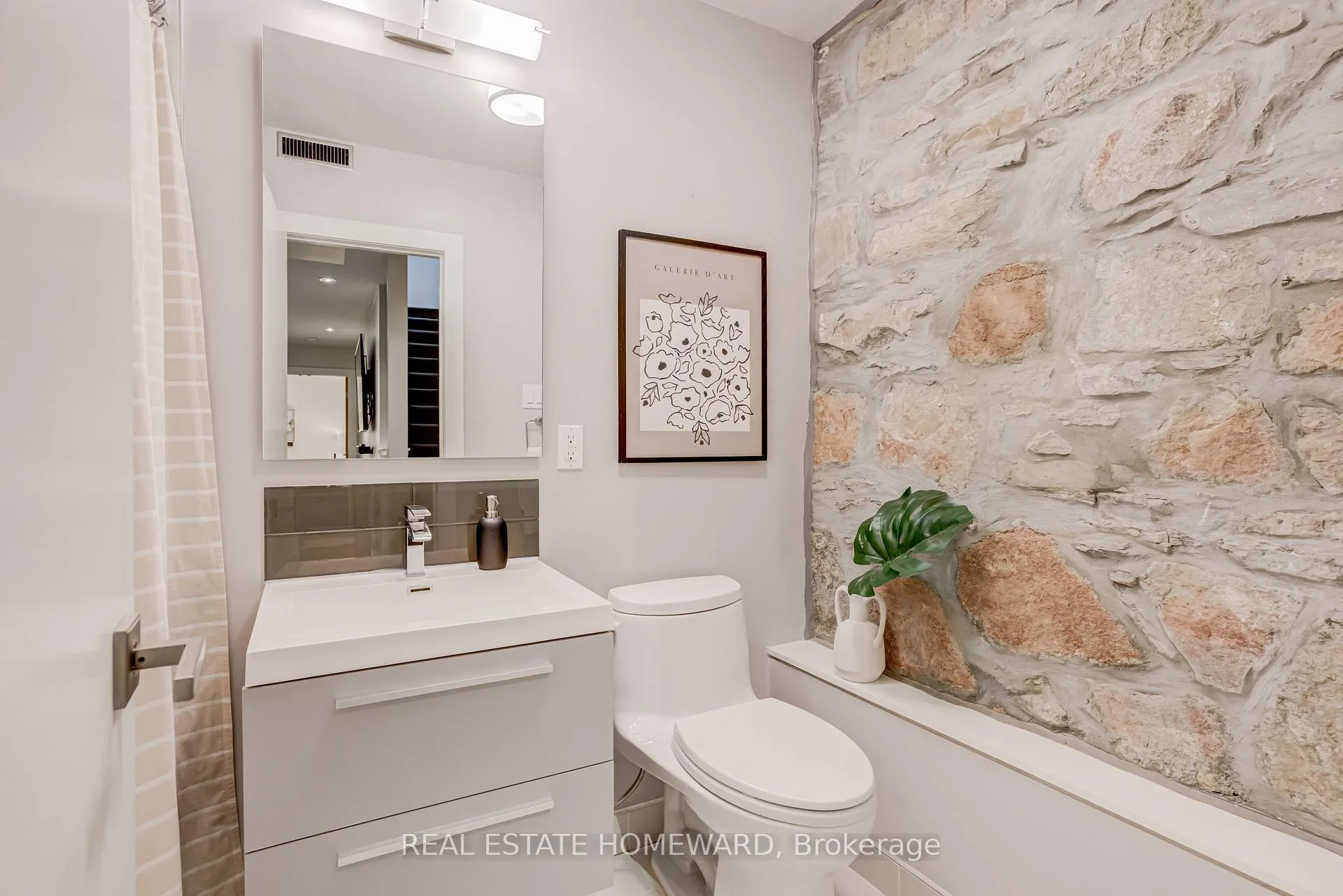 Photo 25 of 44 Ashdale Avenue, Toronto, Greenwood-Coxwell — HOMEH
