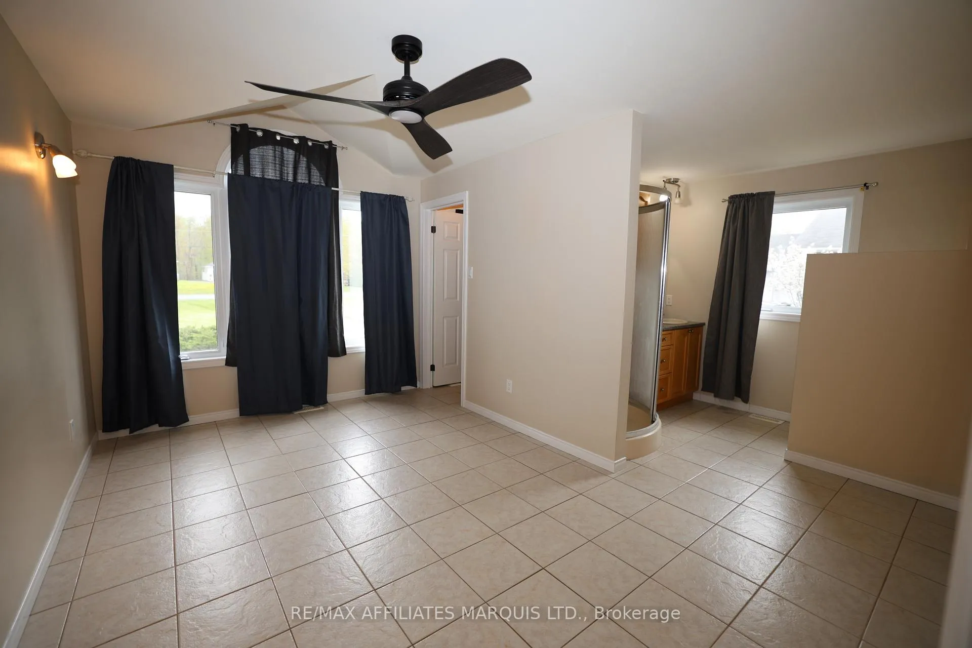 Photo 10 of 2054 Valley Street, North Stormont, North Stormont (Roxborough) Twp — HOMEH