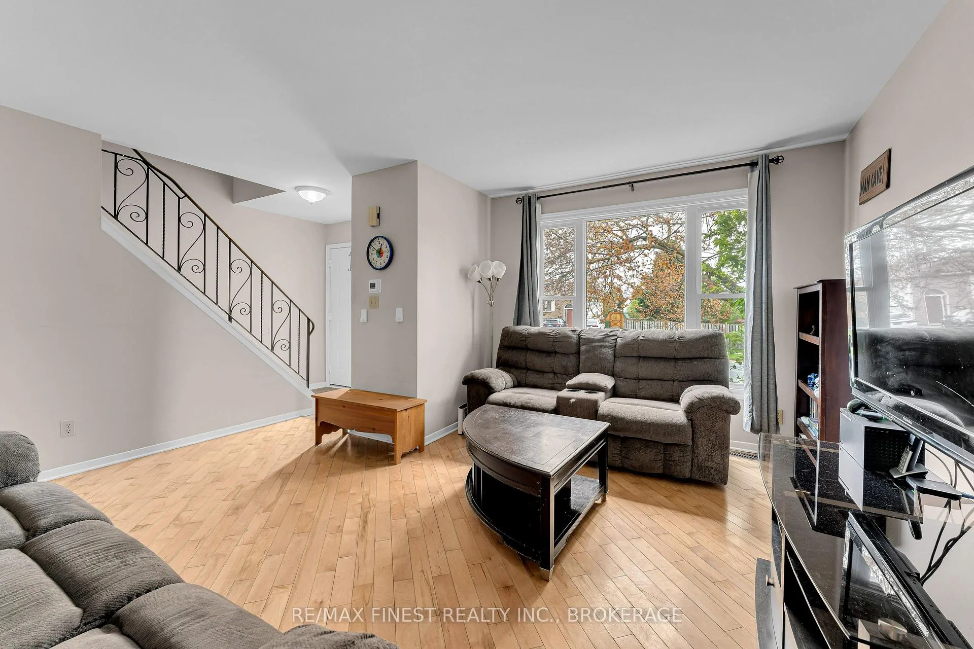 Photo 8 of 717 Ridley Drive, Kingston, North of Taylor-Kidd Blvd — HOMEH