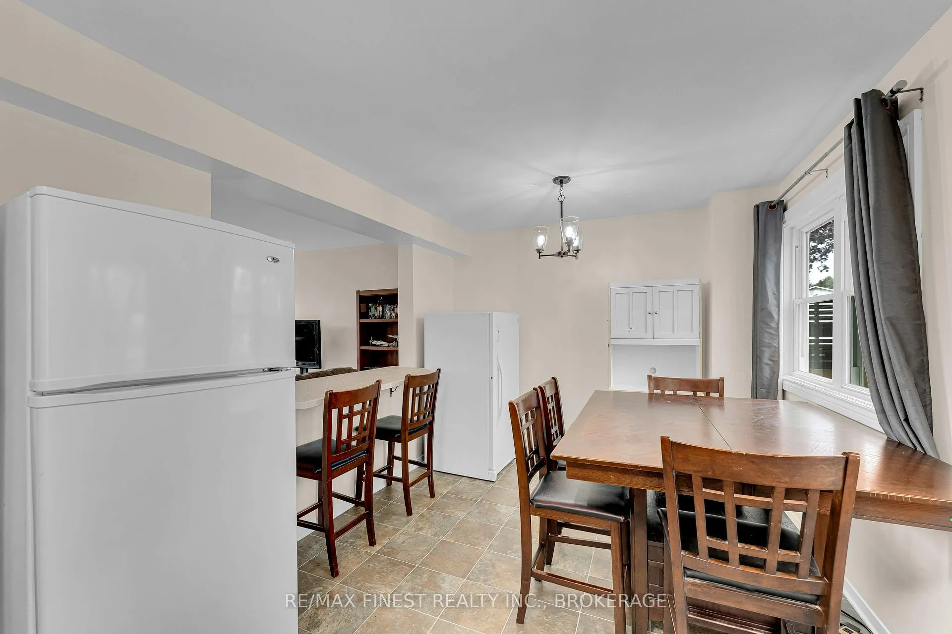 Photo 11 of 717 Ridley Drive, Kingston, North of Taylor-Kidd Blvd — HOMEH