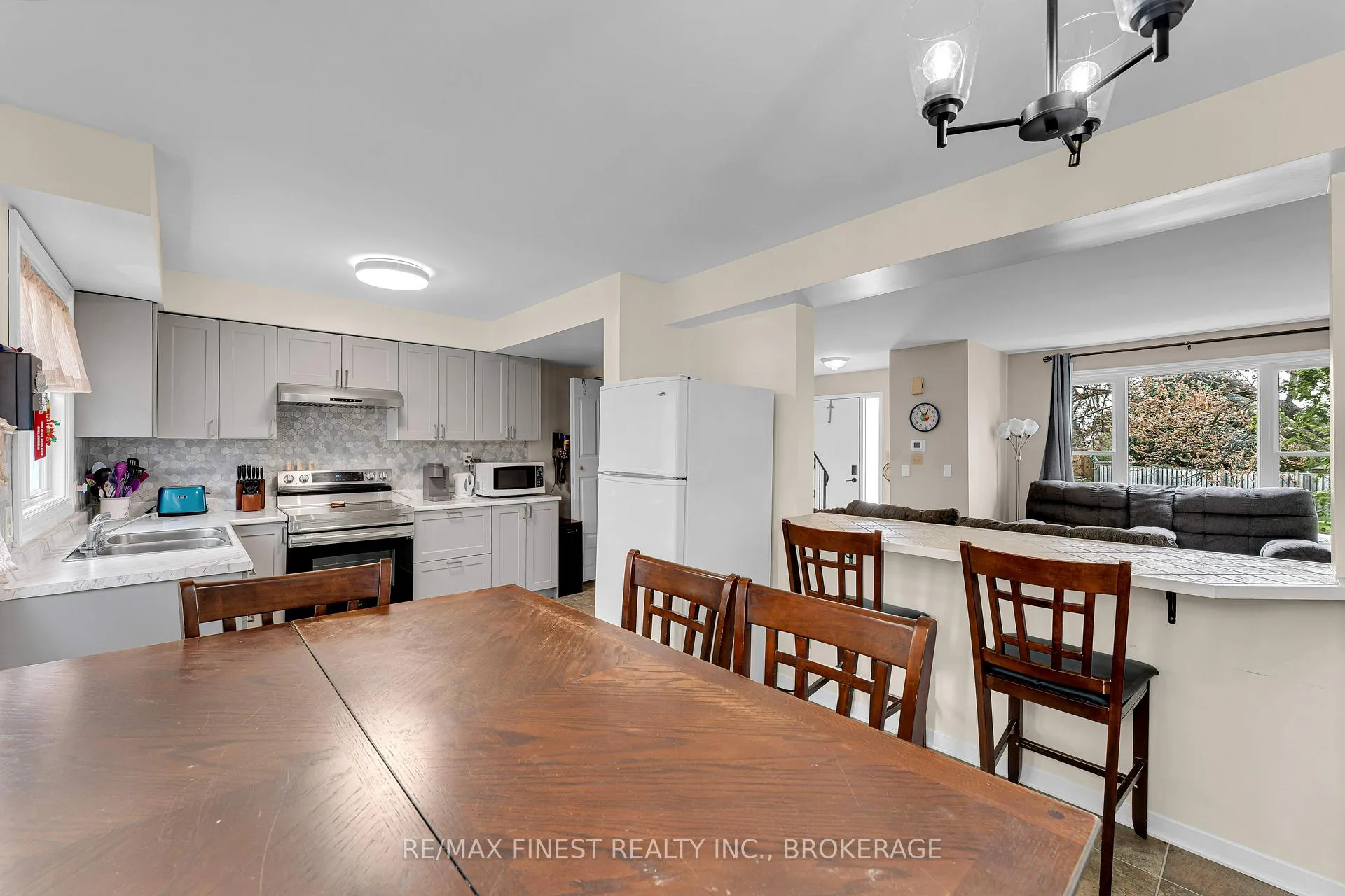 Photo 14 of 717 Ridley Drive, Kingston, North of Taylor-Kidd Blvd — HOMEH