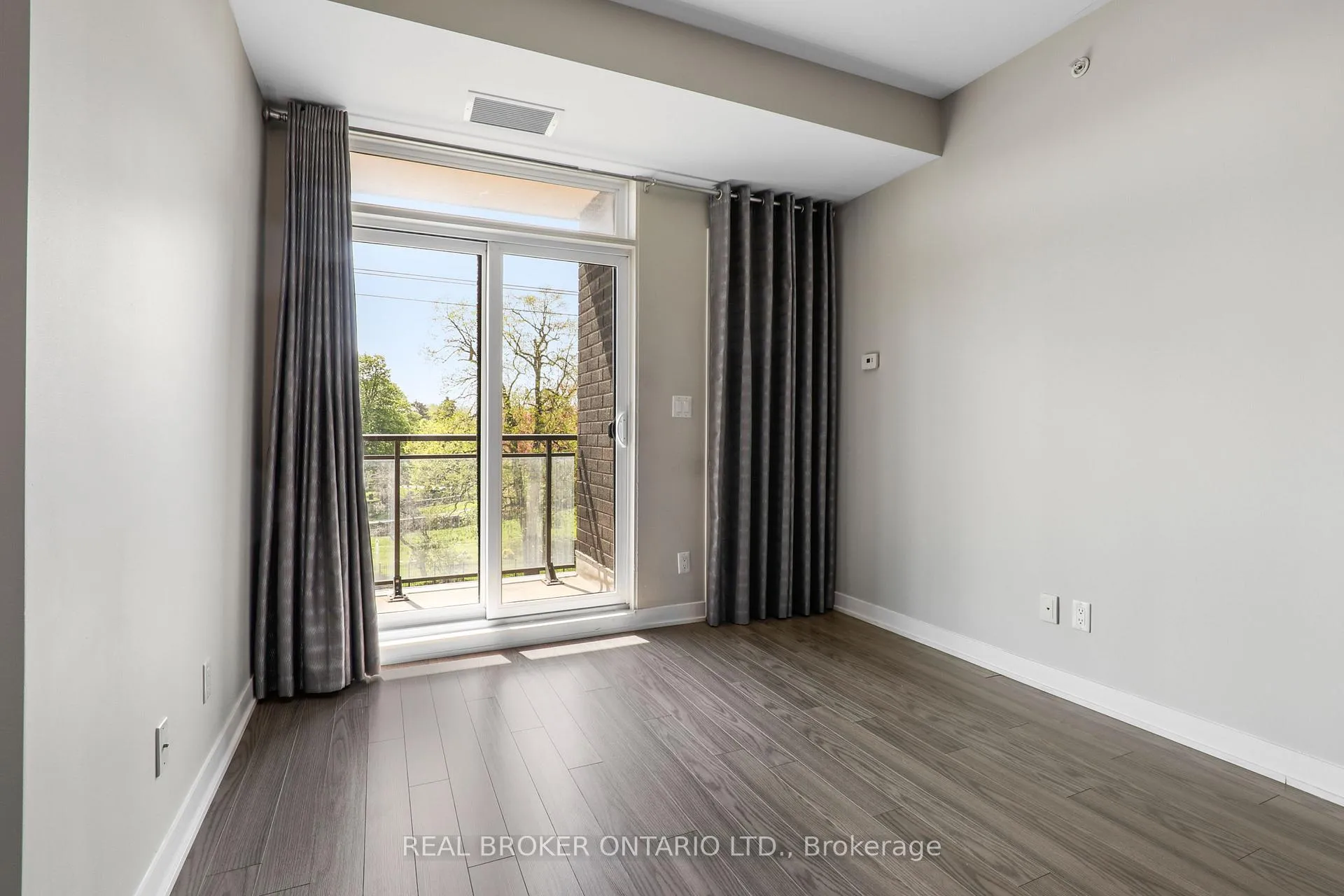 Photo 1 of Unit 323, 3560 St Clair Avenue E, Scarborough, Kennedy Park — HOMEH