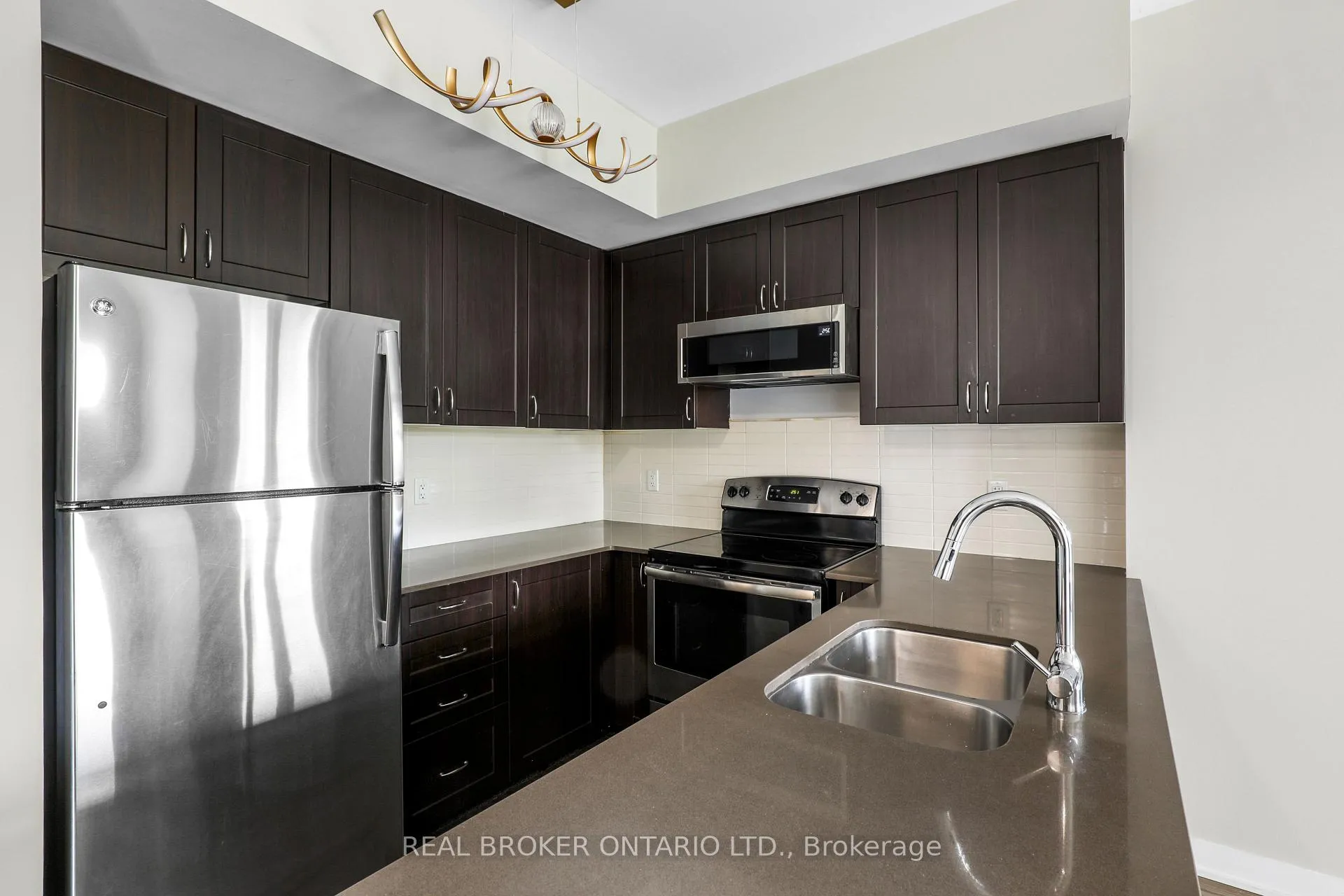 Photo 5 of Unit 323, 3560 St Clair Avenue E, Scarborough, Kennedy Park — HOMEH