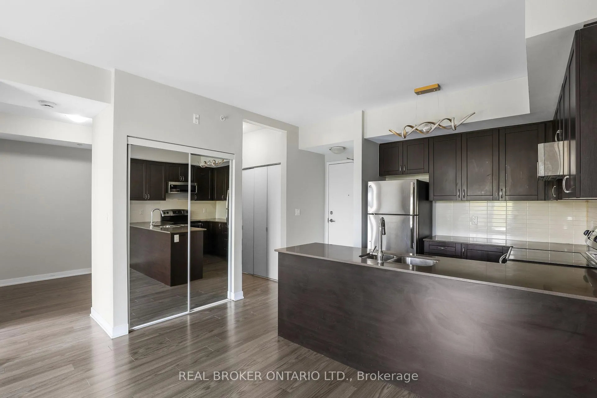 Photo 6 of Unit 323, 3560 St Clair Avenue E, Scarborough, Kennedy Park — HOMEH