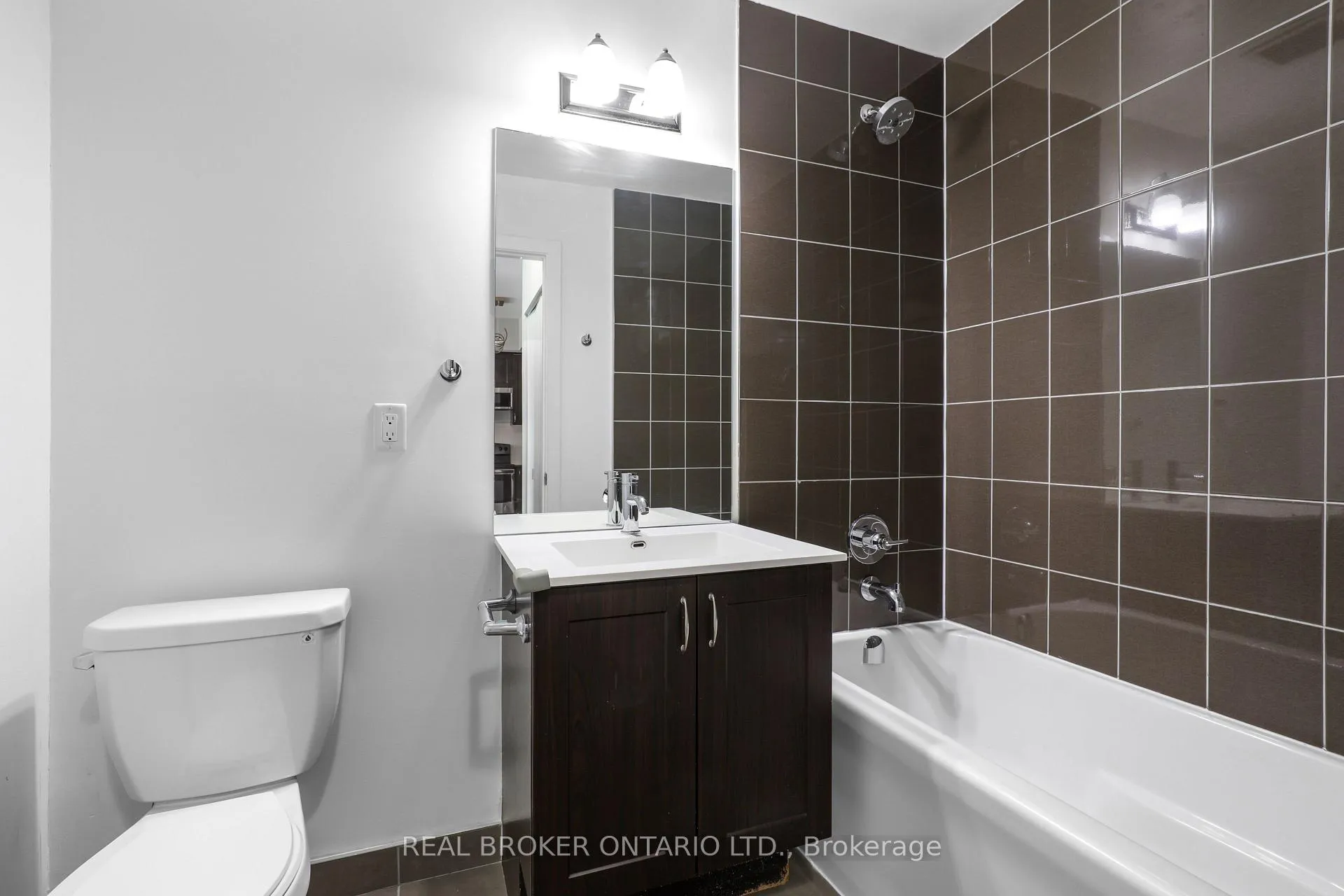 Photo 8 of Unit 323, 3560 St Clair Avenue E, Scarborough, Kennedy Park — HOMEH