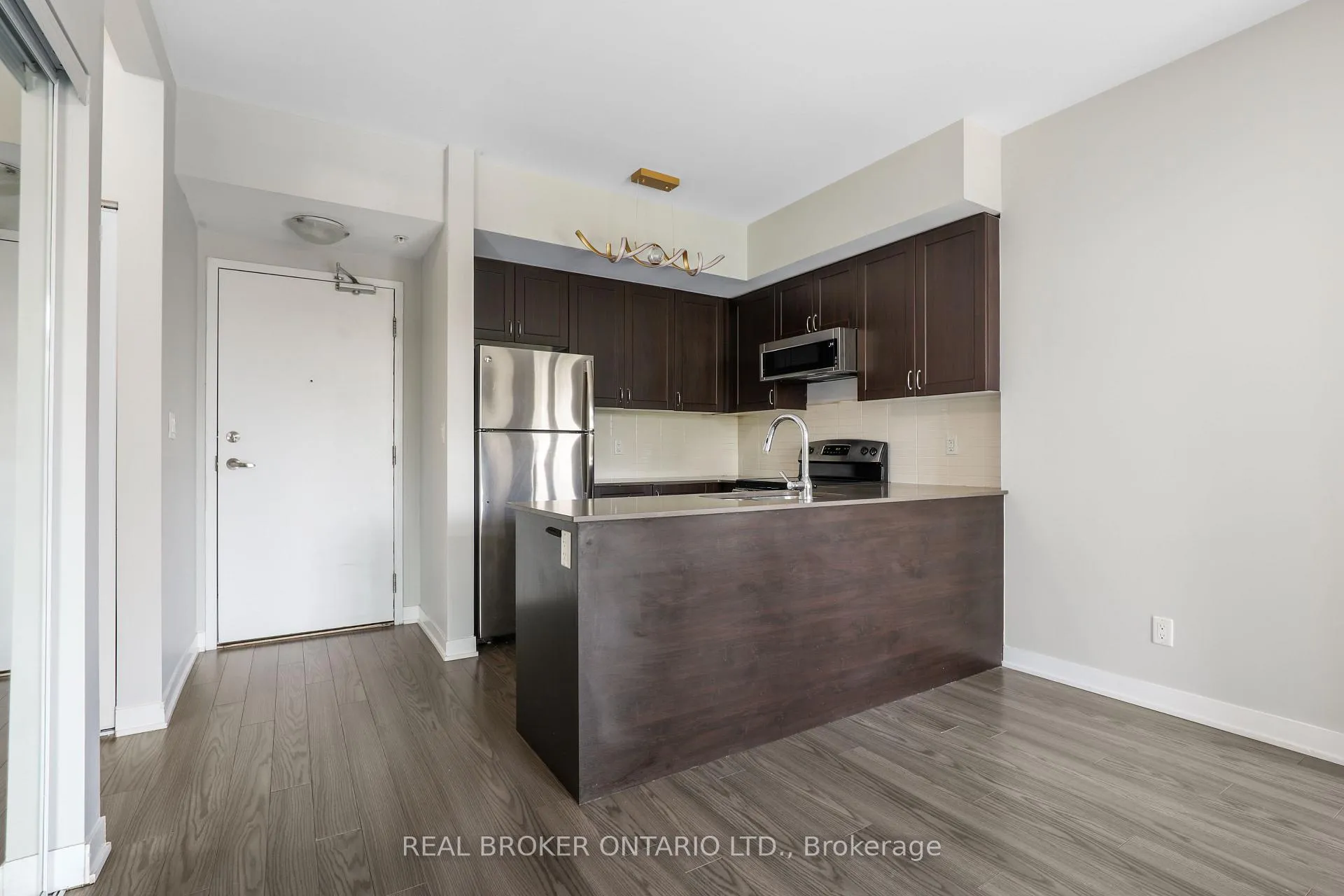 Photo 9 of Unit 323, 3560 St Clair Avenue E, Scarborough, Kennedy Park — HOMEH