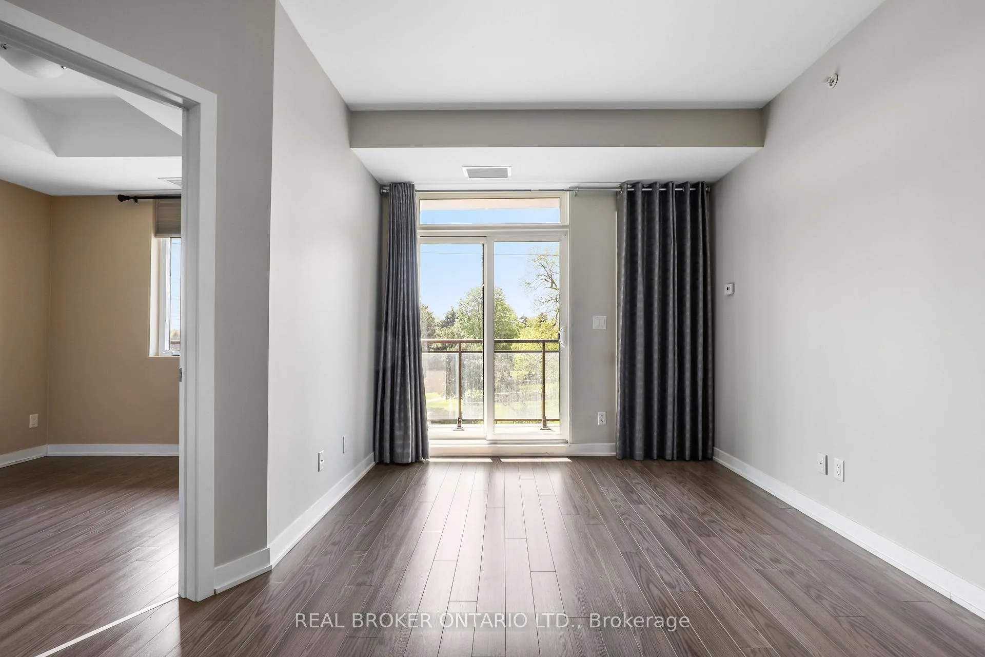 Photo 11 of Unit 323, 3560 St Clair Avenue E, Scarborough, Kennedy Park — HOMEH