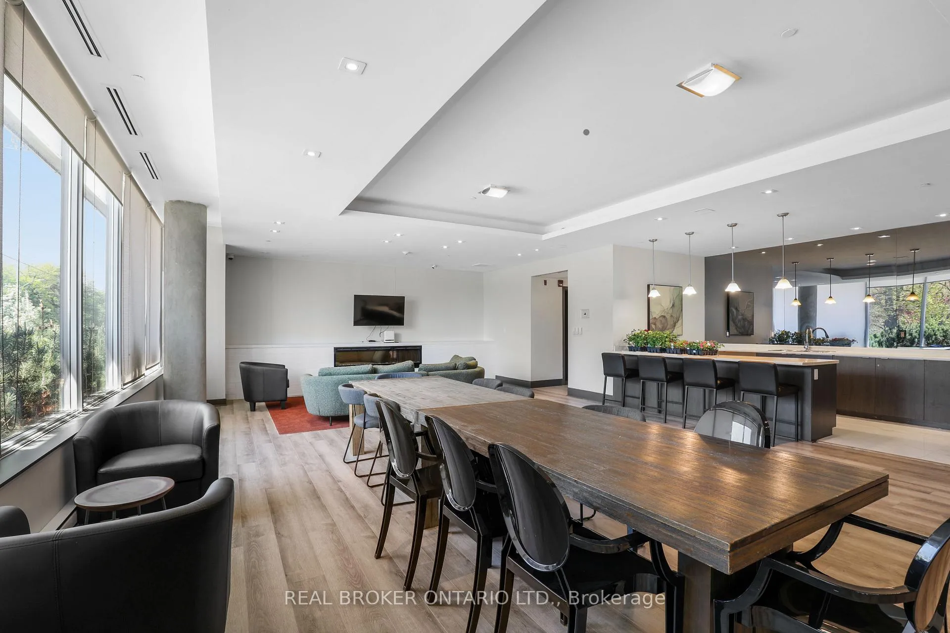 Photo 27 of Unit 323, 3560 St Clair Avenue E, Scarborough, Kennedy Park — HOMEH