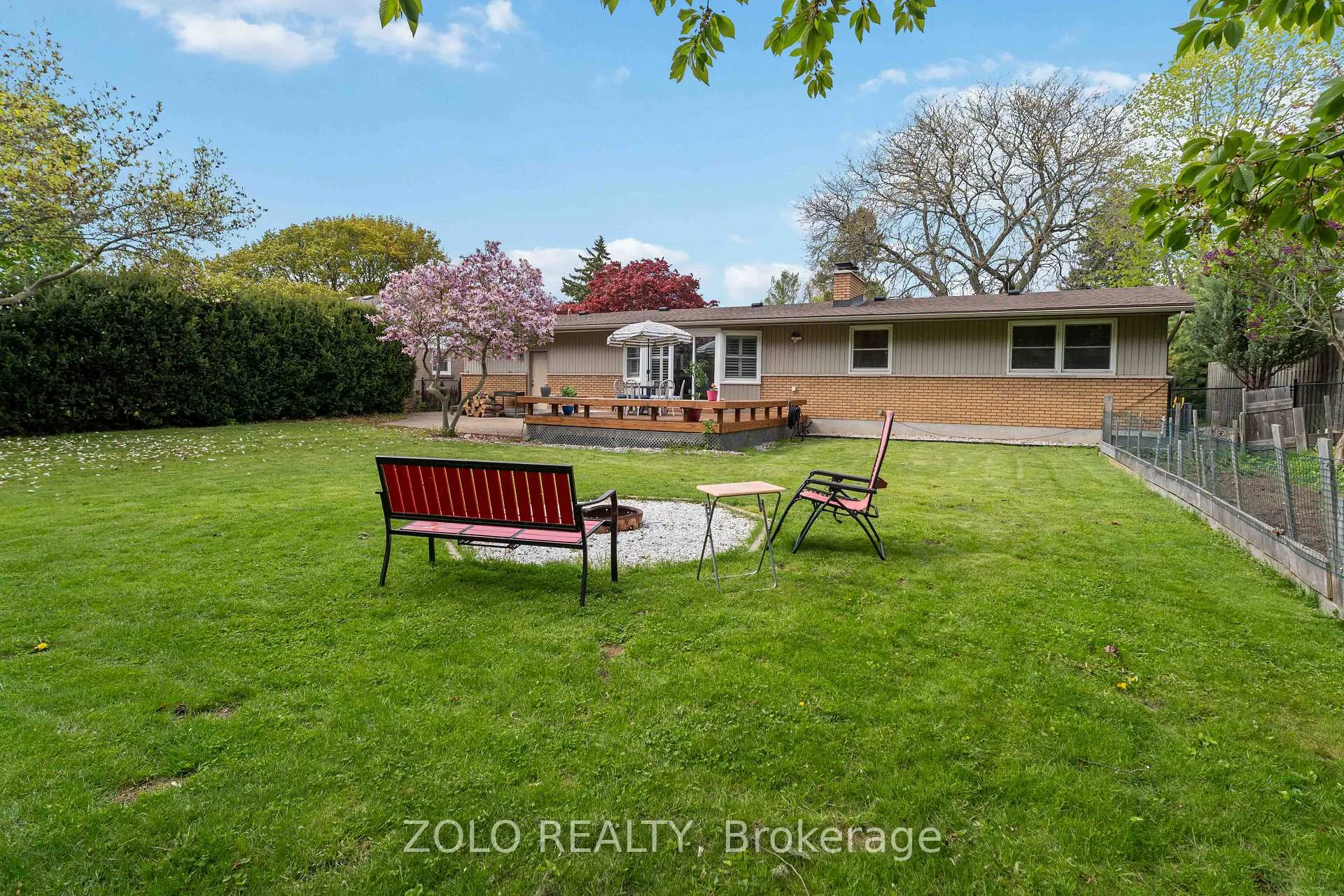 Photo 24 of 9 Brookside Avenue, Grimsby, Grimsby East — HOMEH