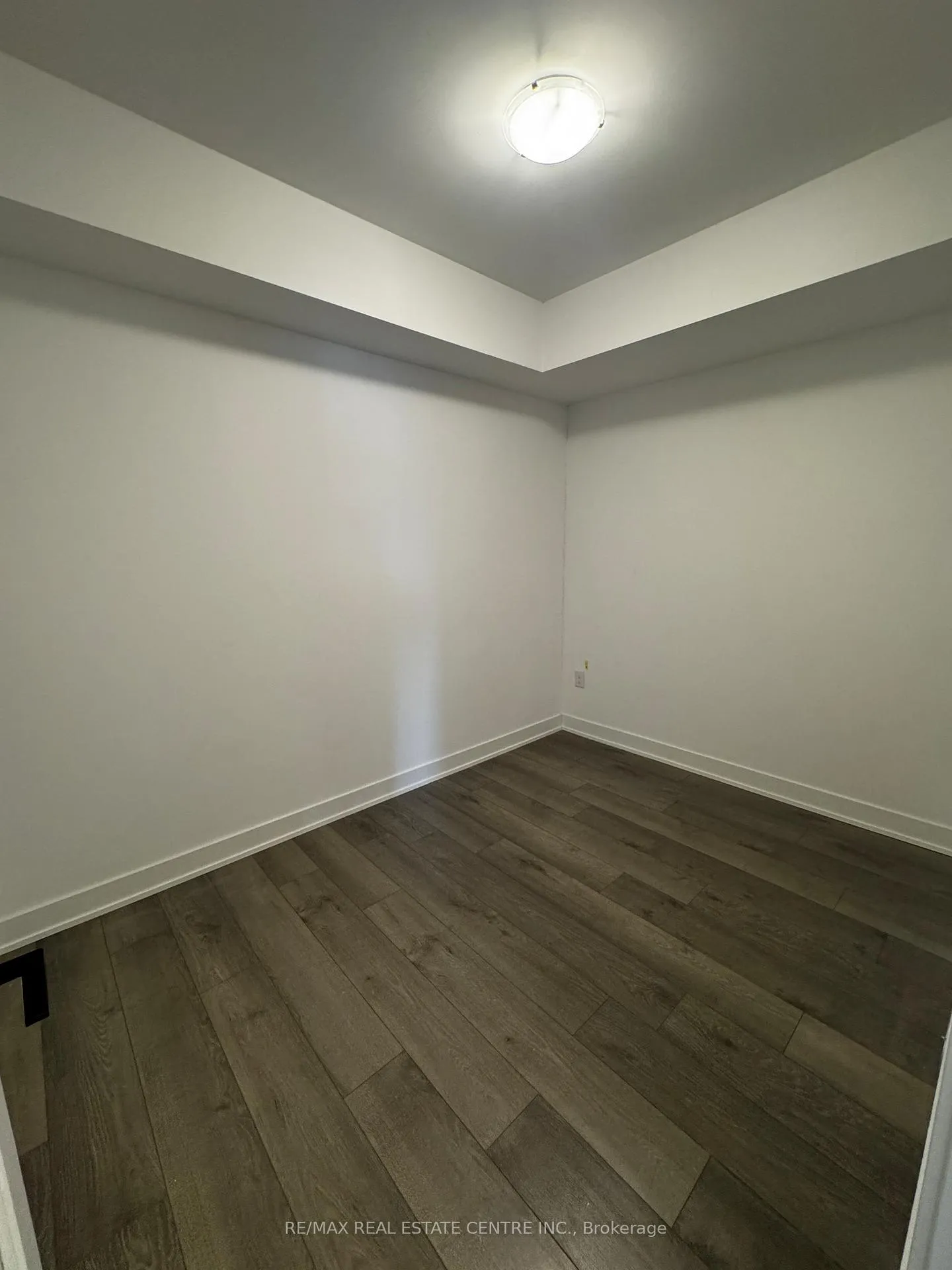 Photo 8 of Unit 508, 4 Spice Way, Barrie, Rural Barrie Southeast — HOMEH