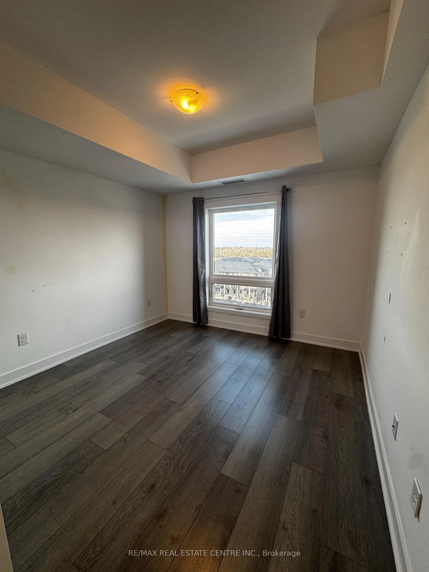 Photo 10 of Unit 508, 4 Spice Way, Barrie, Rural Barrie Southeast — HOMEH