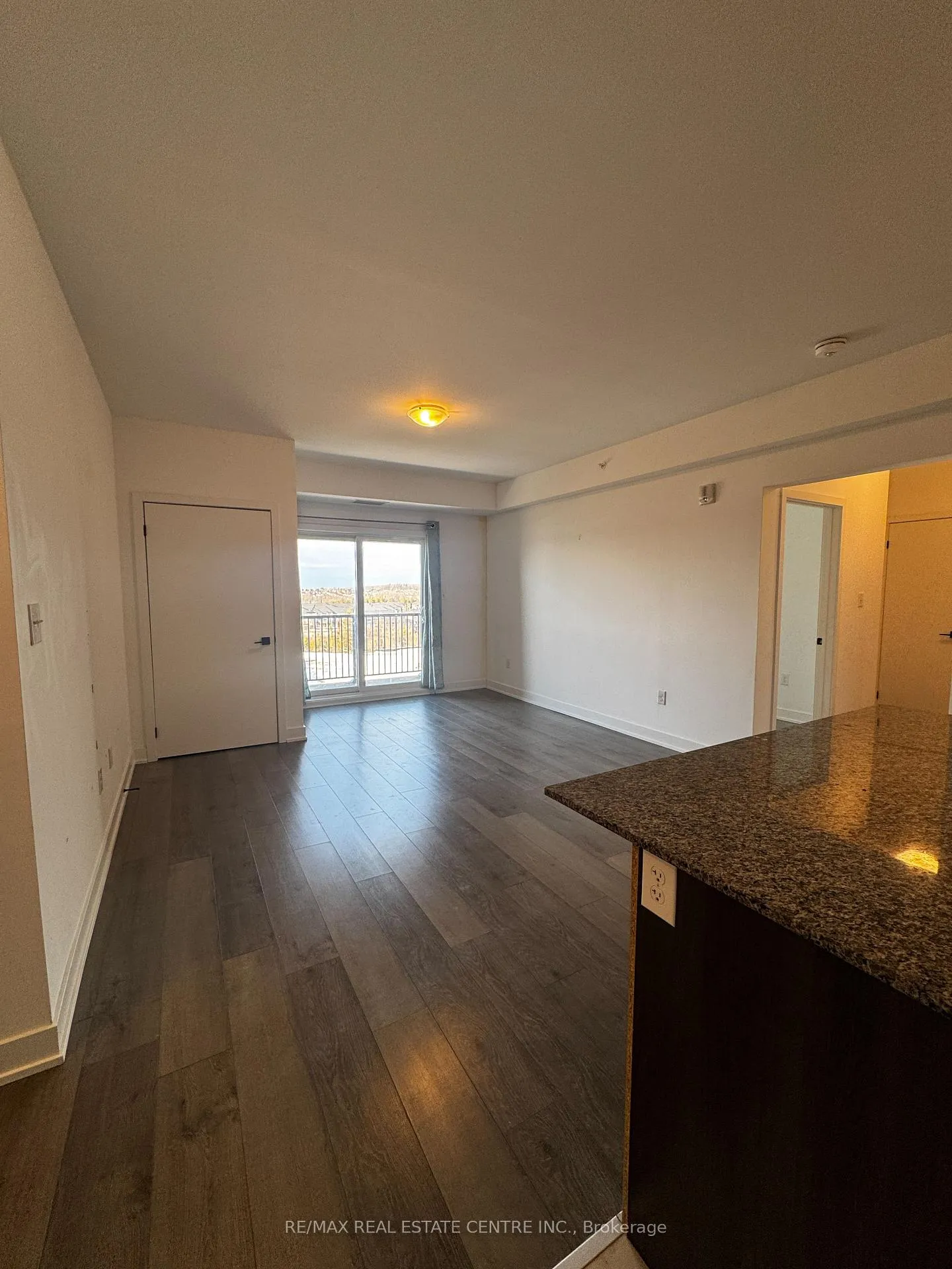 Photo 12 of Unit 508, 4 Spice Way, Barrie, Rural Barrie Southeast — HOMEH