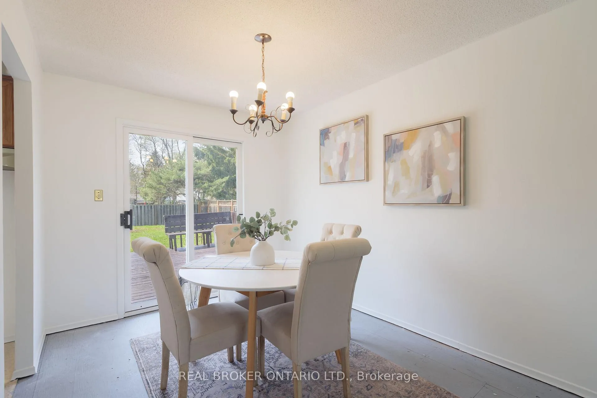 Photo 7 of 194 Fiddlers Green Road, Hamilton, Ancaster — HOMEH