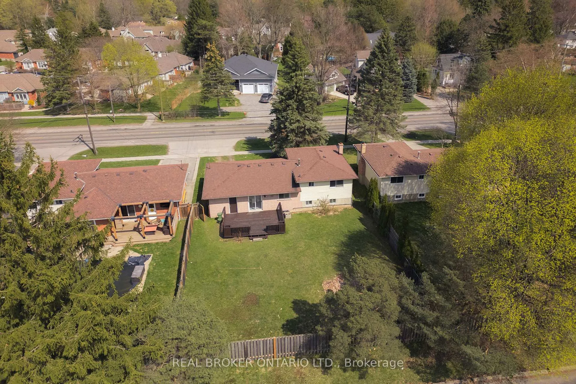 Photo 32 of 194 Fiddlers Green Road, Hamilton, Ancaster — HOMEH