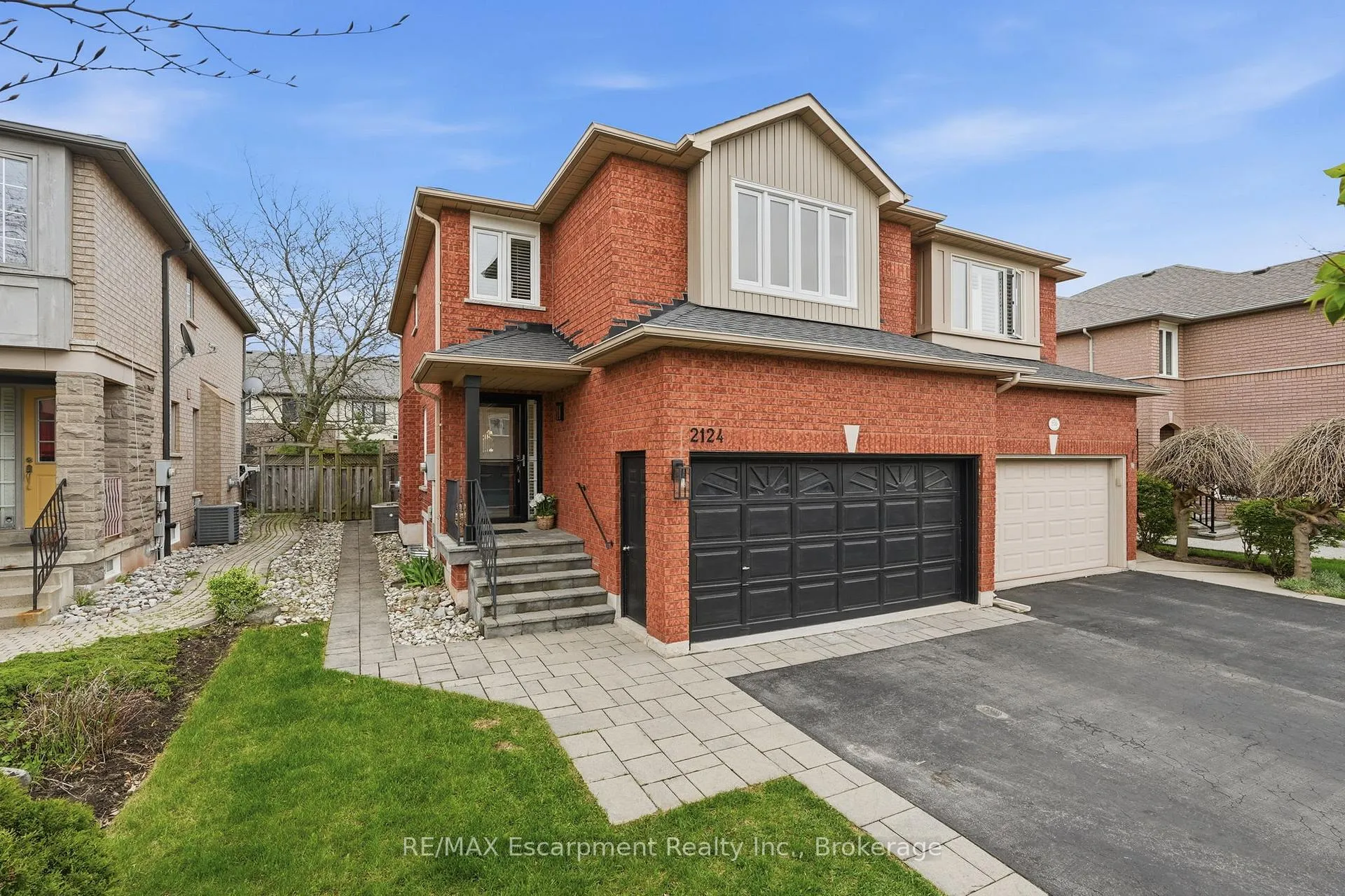 Photo 1 of 2124 Glenhampton Road, Oakville, Westmount — HOMEH