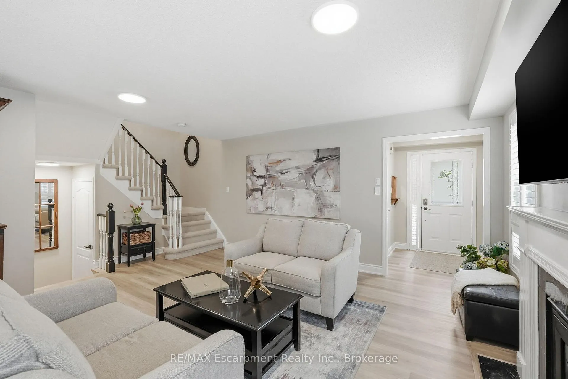 Photo 8 of 2124 Glenhampton Road, Oakville, Westmount — HOMEH
