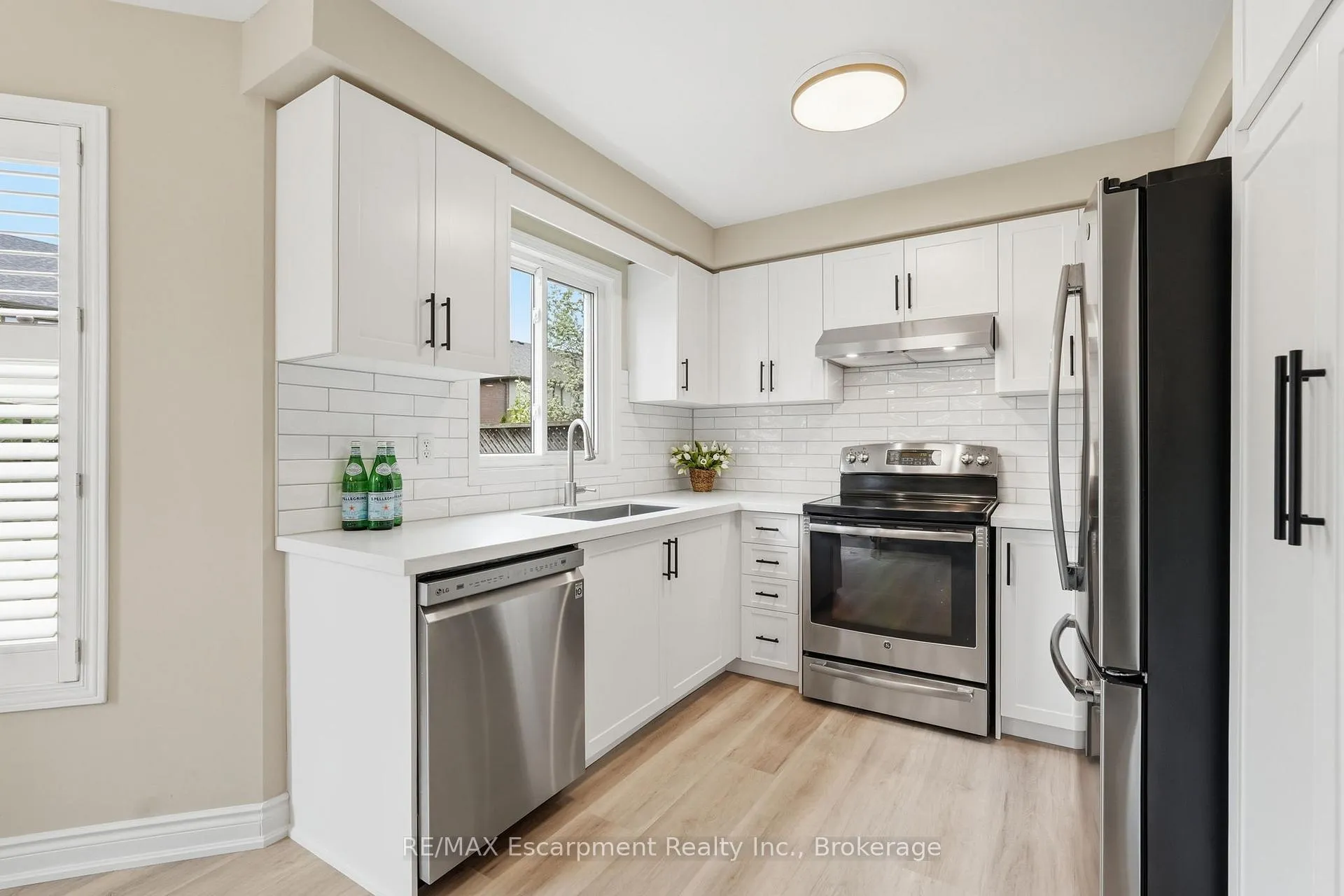 Photo 13 of 2124 Glenhampton Road, Oakville, Westmount — HOMEH
