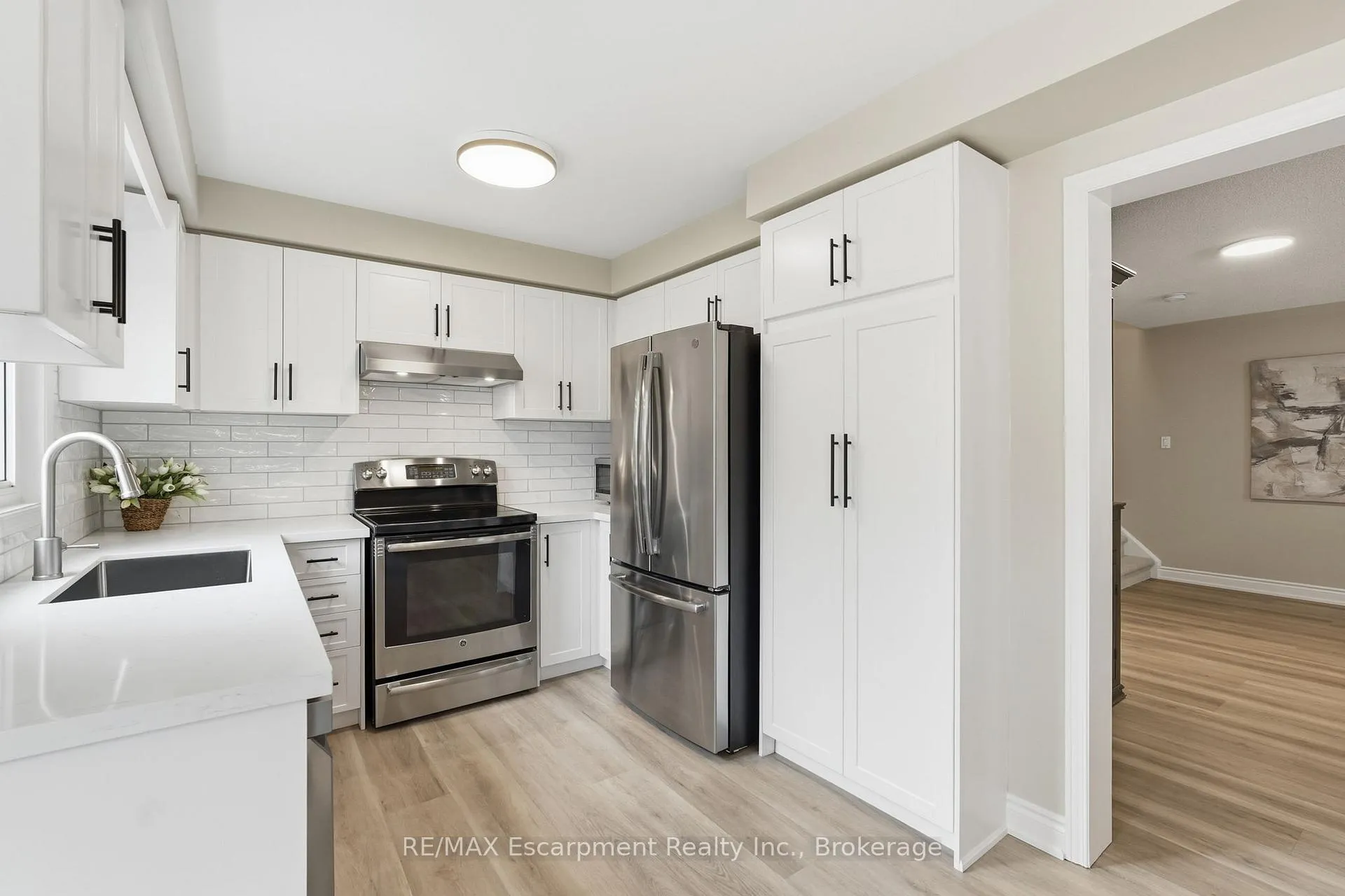 Photo 14 of 2124 Glenhampton Road, Oakville, Westmount — HOMEH