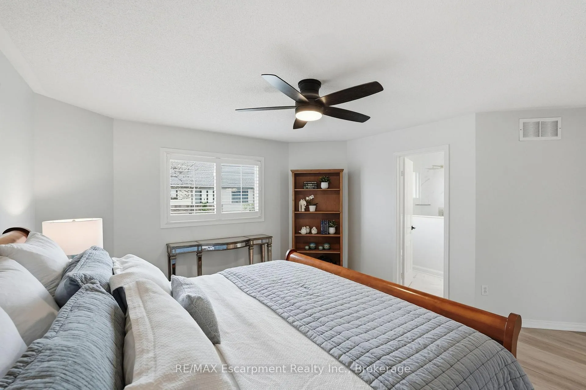 Photo 29 of 2124 Glenhampton Road, Oakville, Westmount — HOMEH
