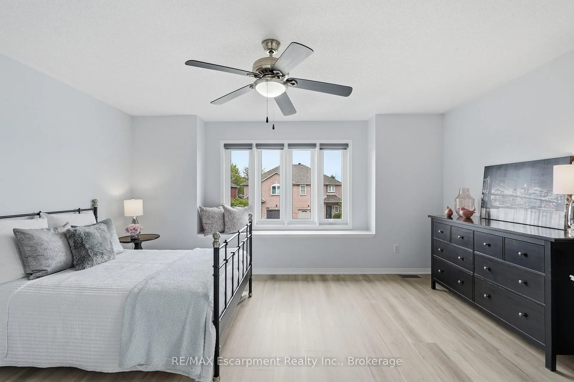 Photo 34 of 2124 Glenhampton Road, Oakville, Westmount — HOMEH
