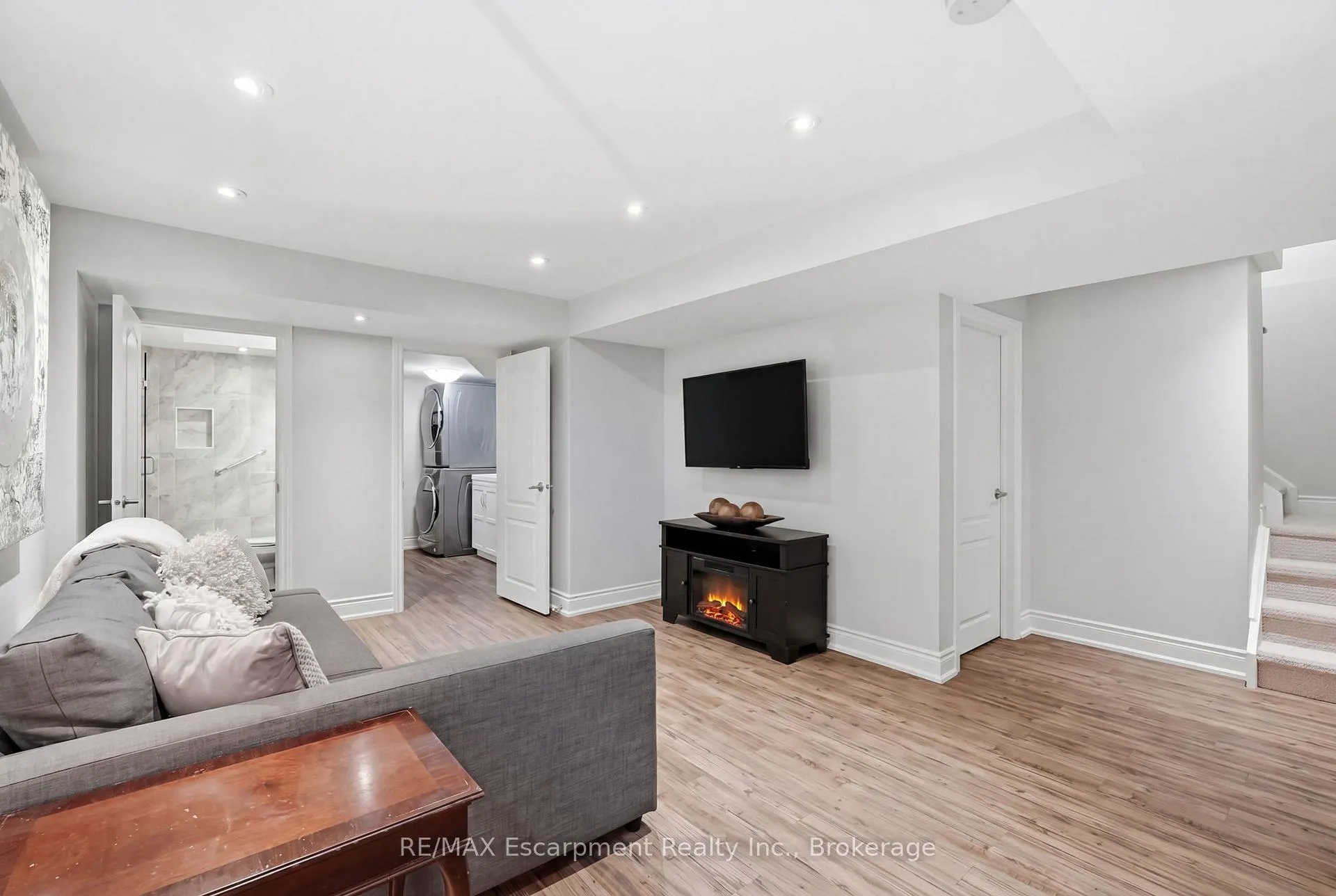 Photo 41 of 2124 Glenhampton Road, Oakville, Westmount — HOMEH