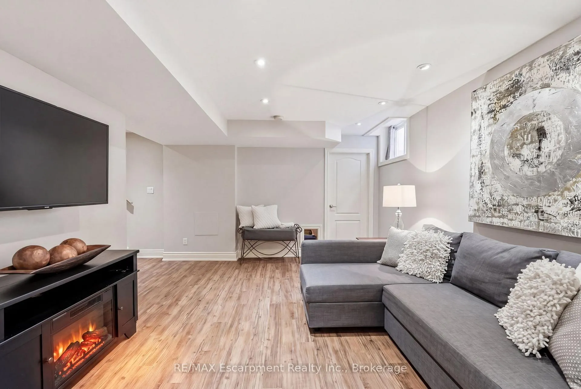 Photo 42 of 2124 Glenhampton Road, Oakville, Westmount — HOMEH