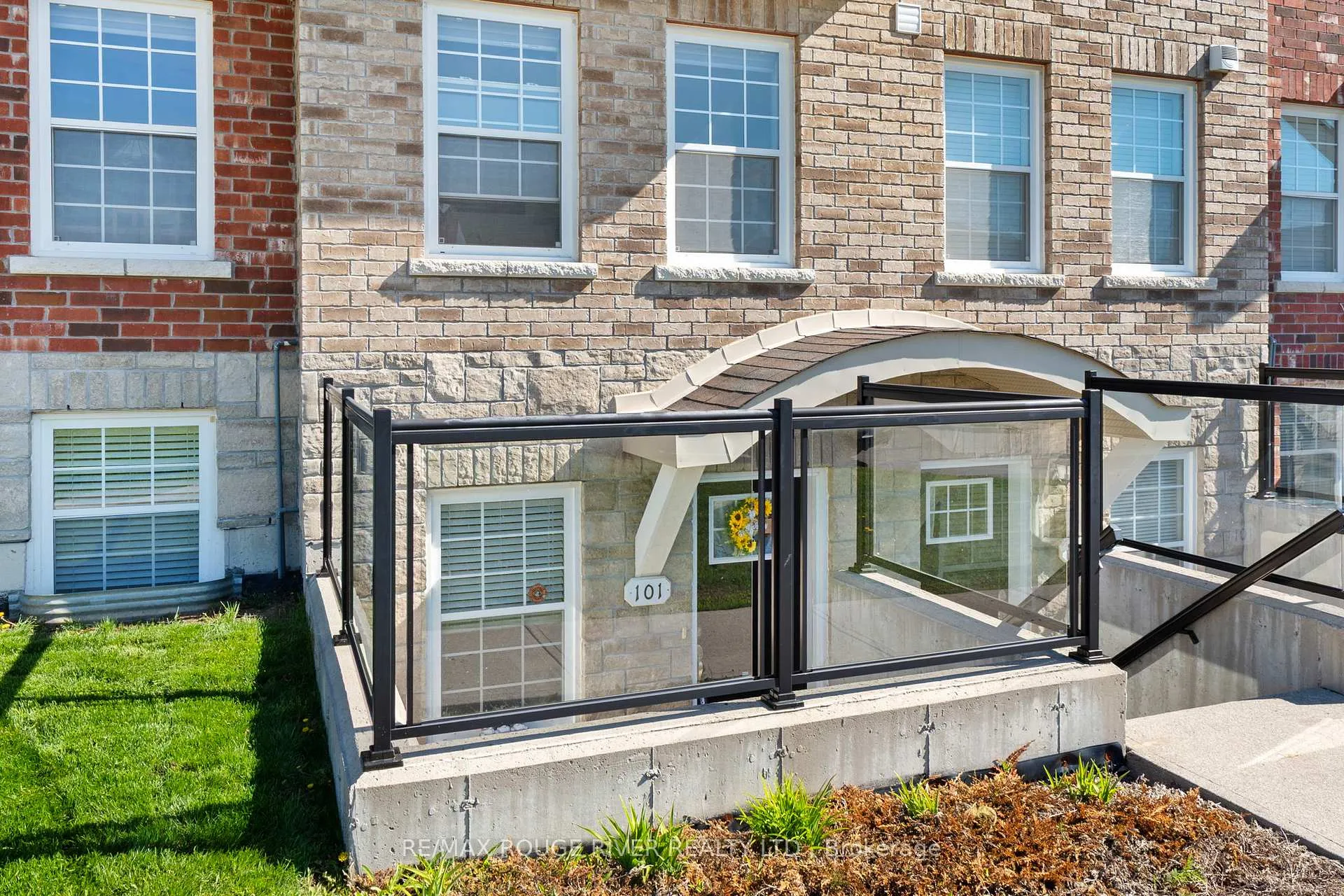 Photo 4 of Unit 101, 430 Lonsberry Drive, Cobourg — HOMEH