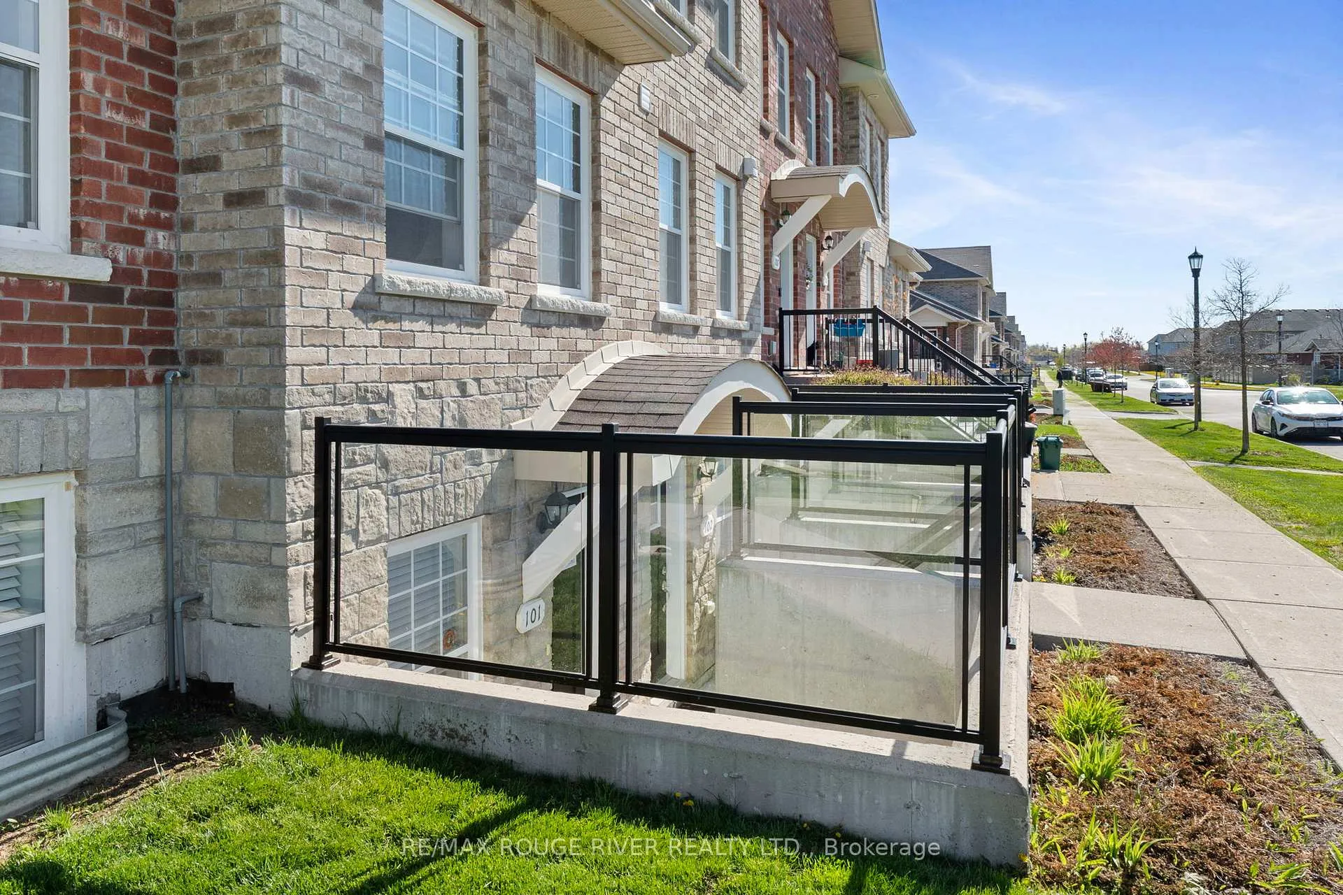 Photo 5 of Unit 101, 430 Lonsberry Drive, Cobourg — HOMEH