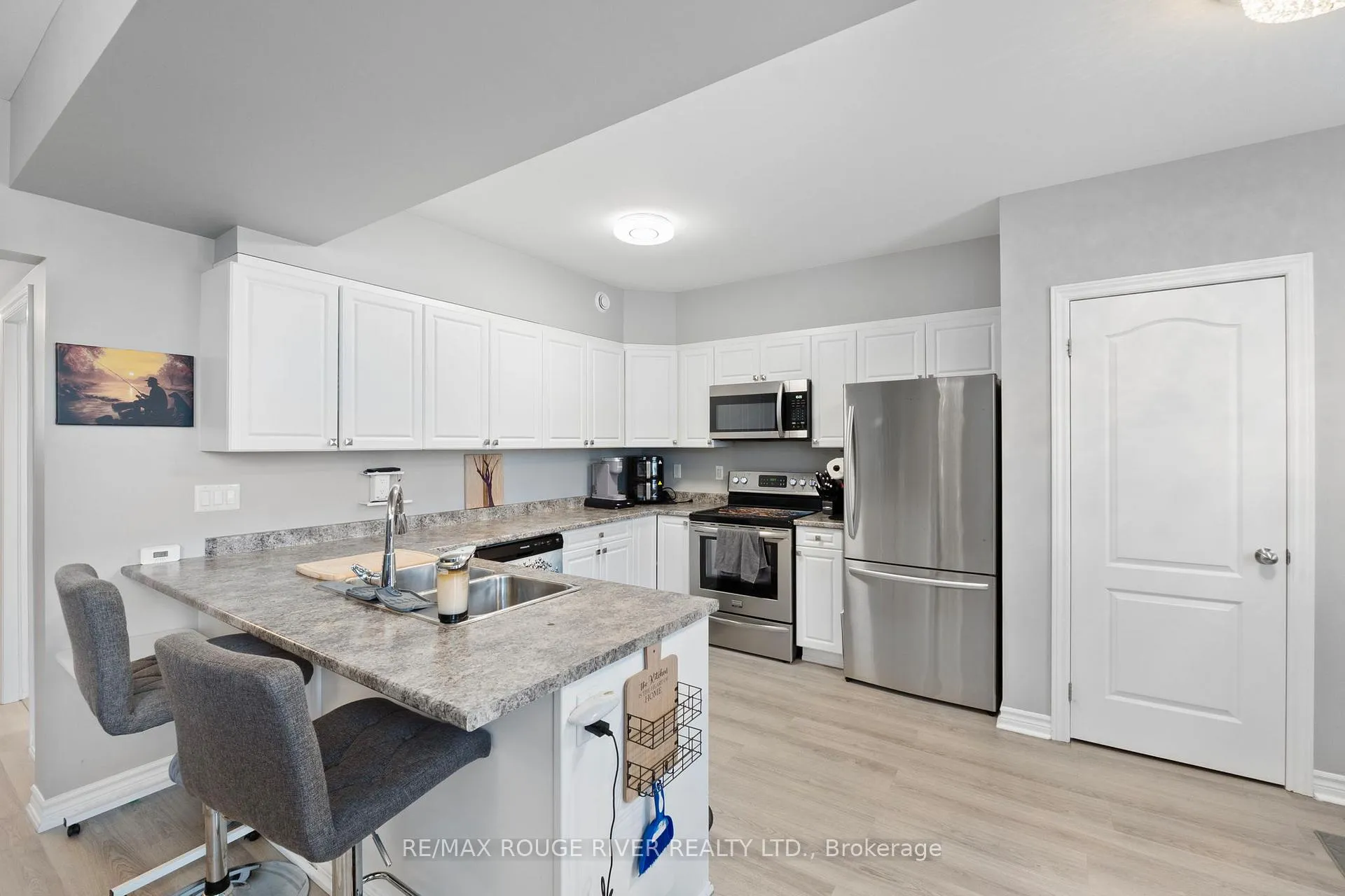 Photo 8 of Unit 101, 430 Lonsberry Drive, Cobourg — HOMEH