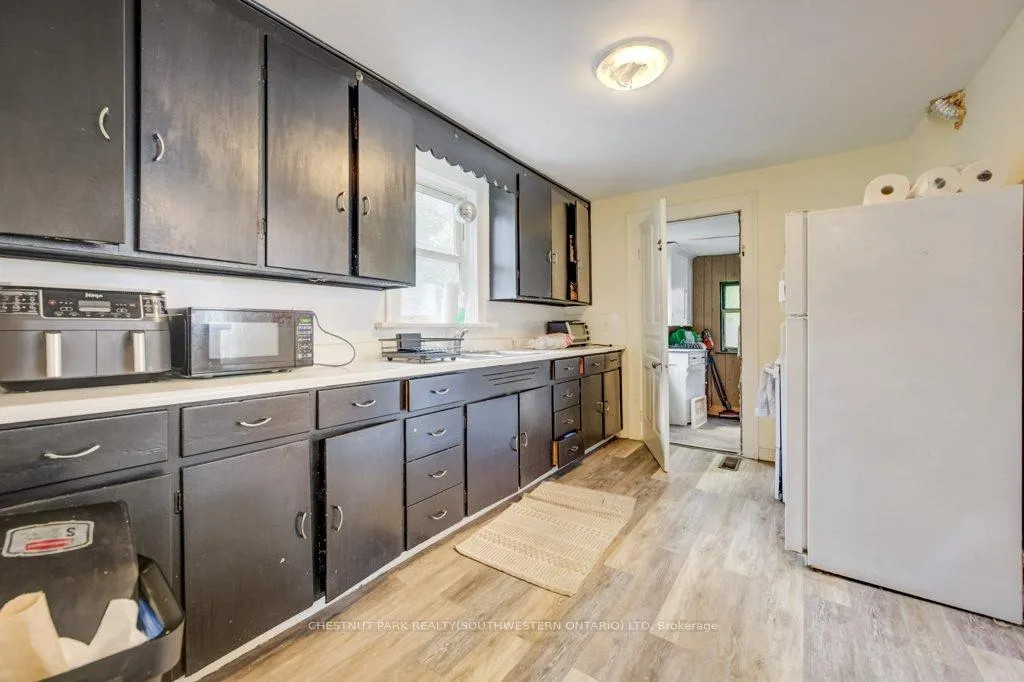 Photo 18 of 10 Marshall Street, Waterloo, Beechwood/University — HOMEH
