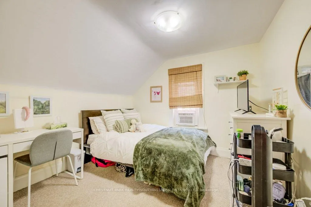 Photo 38 of 10 Marshall Street, Waterloo, Beechwood/University — HOMEH