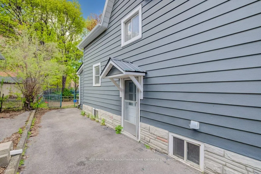 Photo 54 of 10 Marshall Street, Waterloo, Beechwood/University — HOMEH