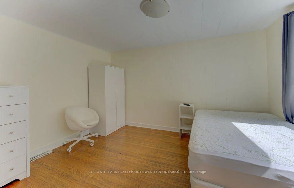 Photo 8 of 10 Marshall Street, Waterloo, Beechwood/University — HOMEH