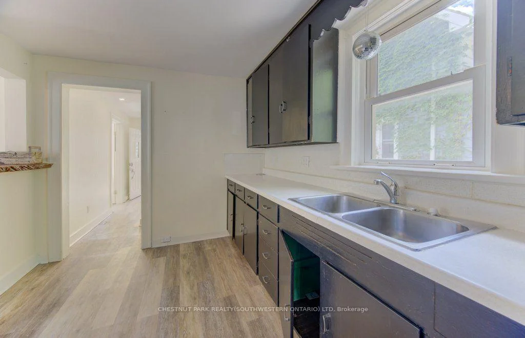 Photo 15 of 10 Marshall Street, Waterloo, Beechwood/University — HOMEH