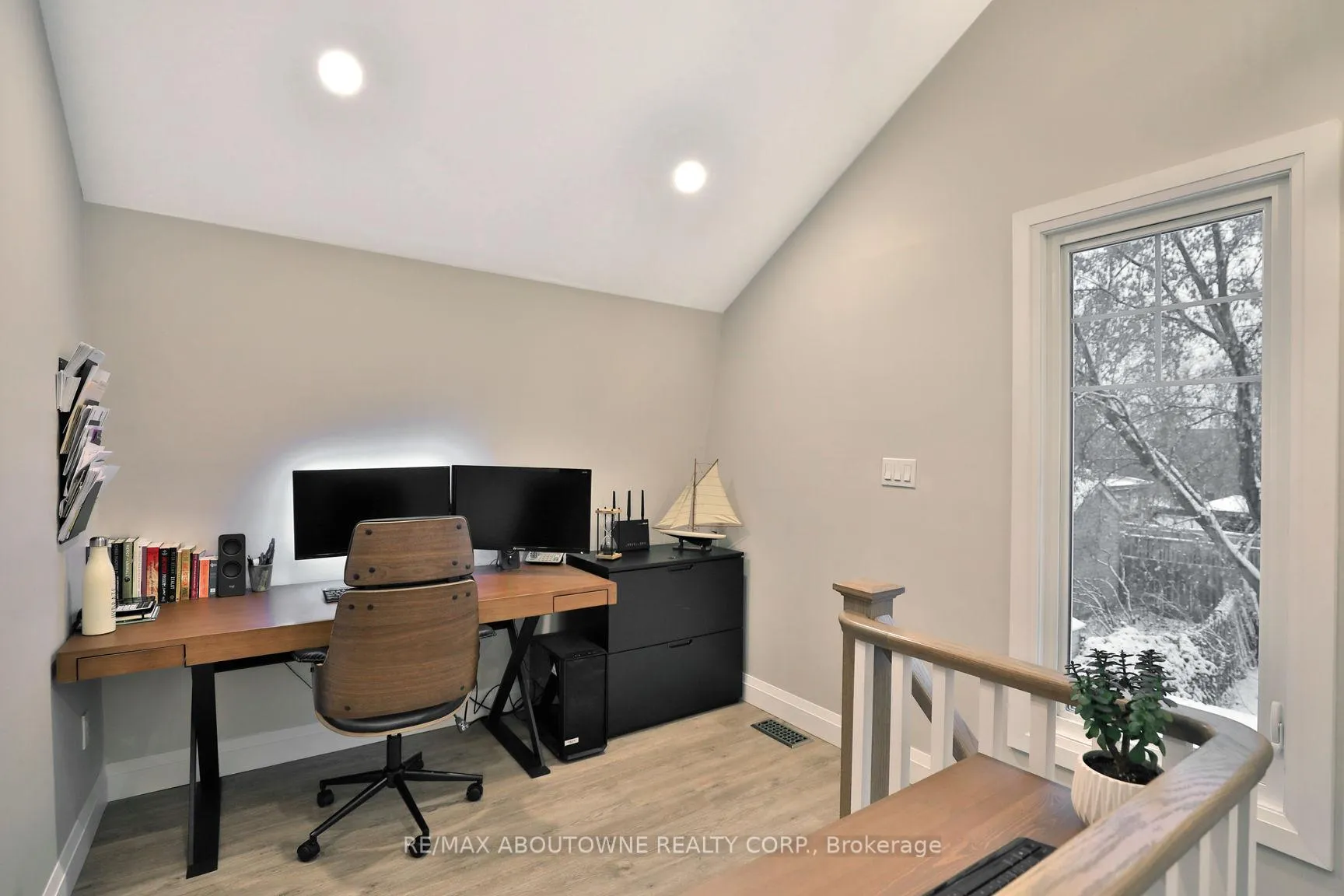 Photo 17 of 31-33 Hawthorne Avenue, Hamilton, Kirkendall — HOMEH
