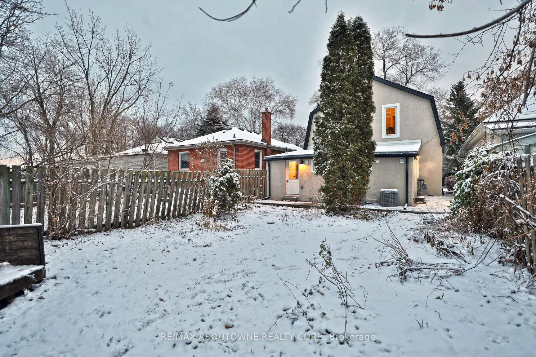 Photo 32 of 31-33 Hawthorne Avenue, Hamilton, Kirkendall — HOMEH