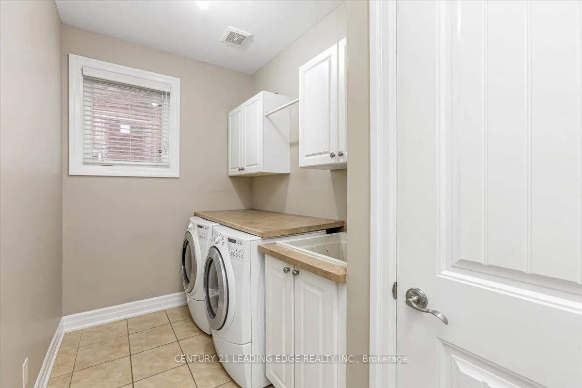 Photo 12 of 55 Campbell Drive, Uxbridge — HOMEH