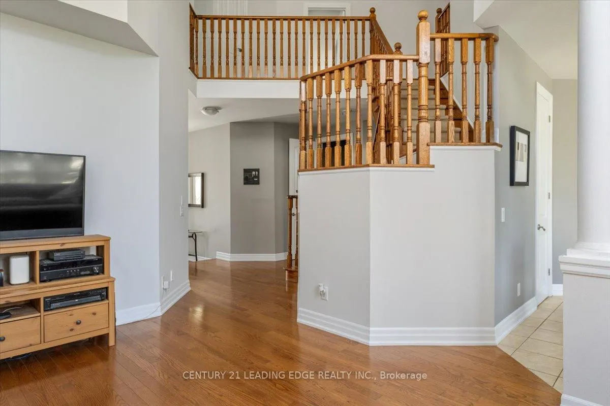 Photo 38 of 55 Campbell Drive, Uxbridge — HOMEH