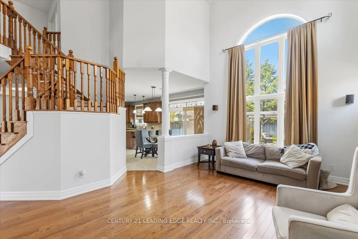 Photo 7 of 55 Campbell Drive, Uxbridge — HOMEH