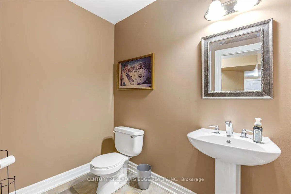 Photo 33 of 55 Campbell Drive, Uxbridge — HOMEH