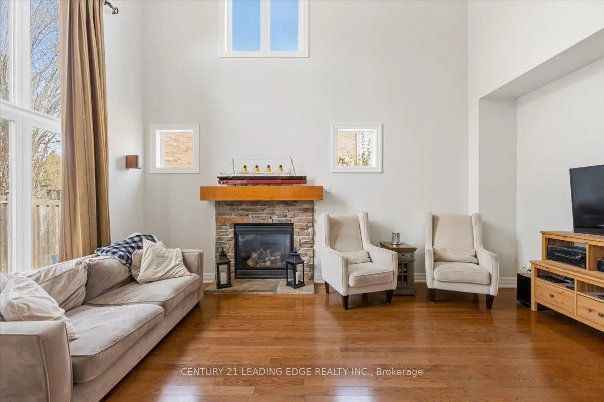 Photo 10 of 55 Campbell Drive, Uxbridge — HOMEH