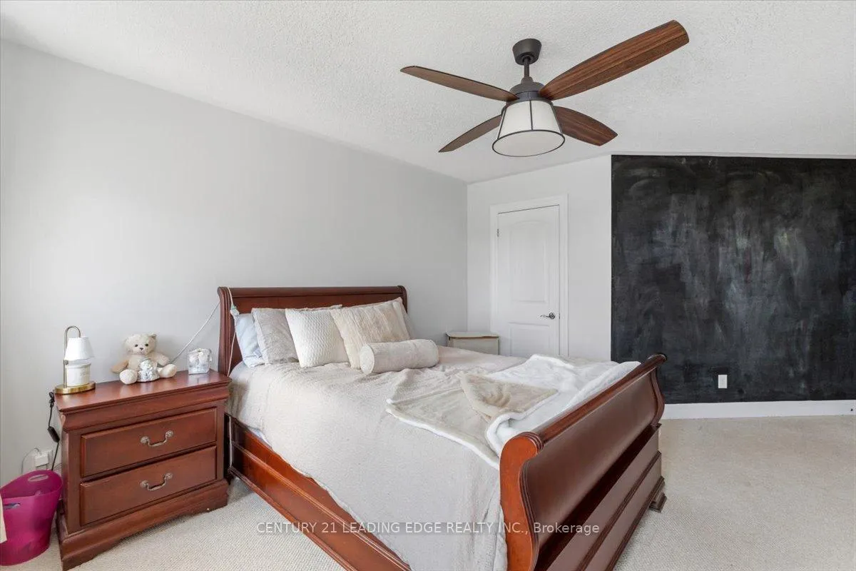 Photo 25 of 55 Campbell Drive, Uxbridge — HOMEH