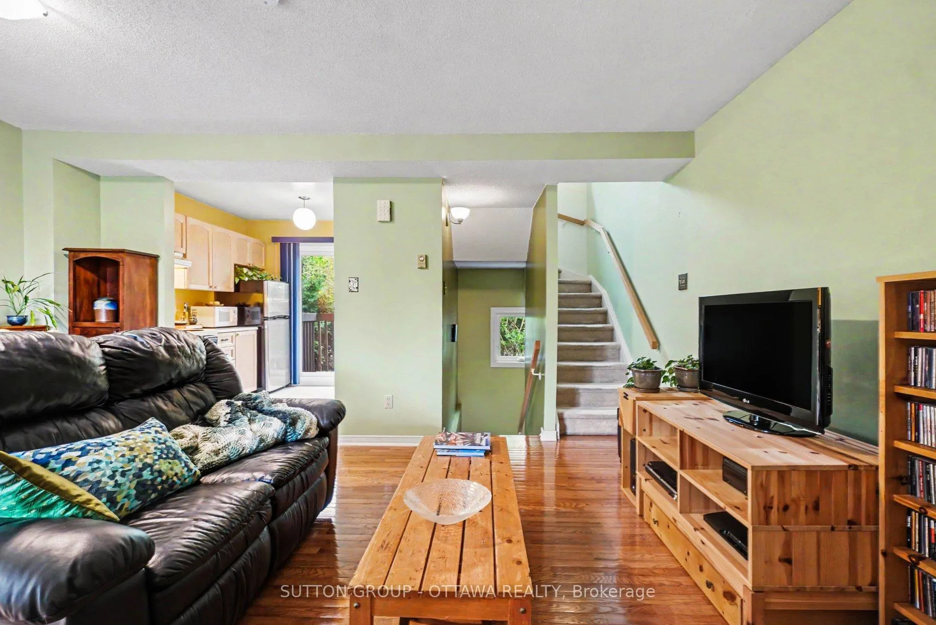 Photo 6 of 10 Maclean Street, Ottawa, West Centre Town — HOMEH