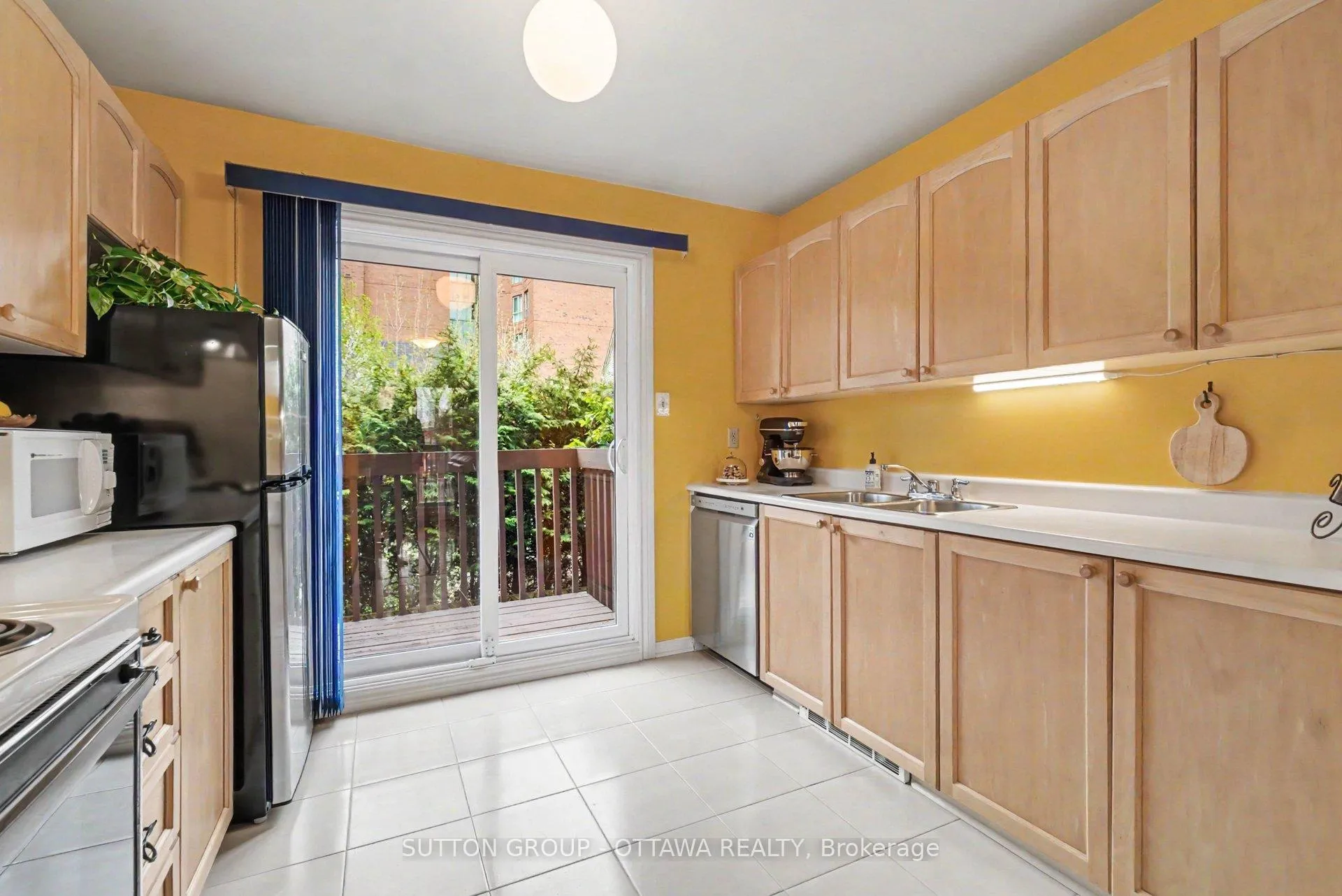 Photo 12 of 10 Maclean Street, Ottawa, West Centre Town — HOMEH