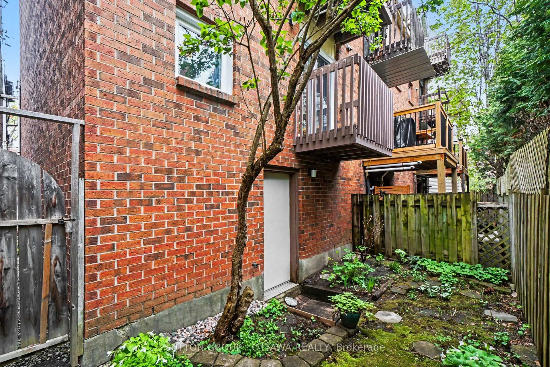 Photo 27 of 10 Maclean Street, Ottawa, West Centre Town — HOMEH