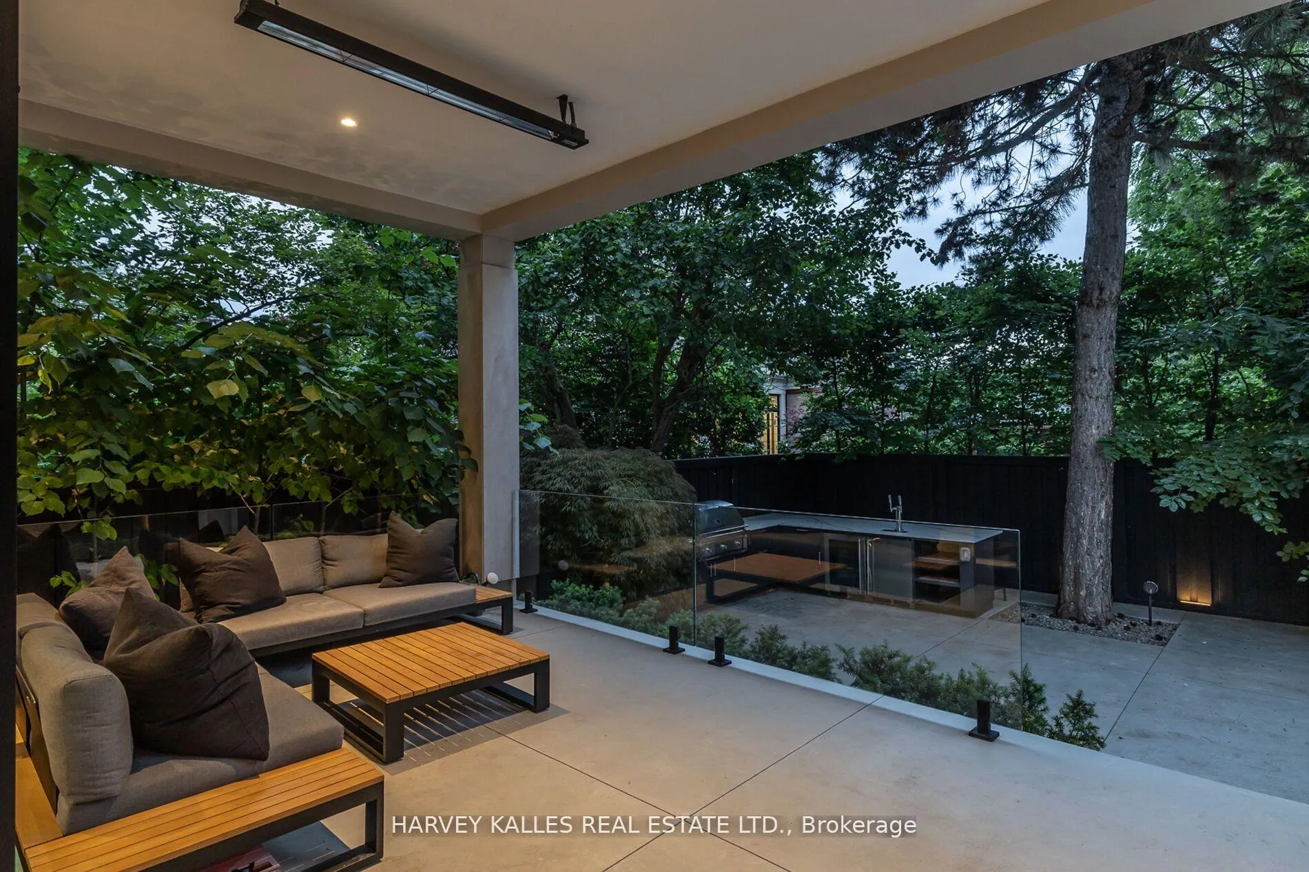 Photo 16 of 5 Dewbourne Avenue, Toronto, Forest Hill South — HOMEH